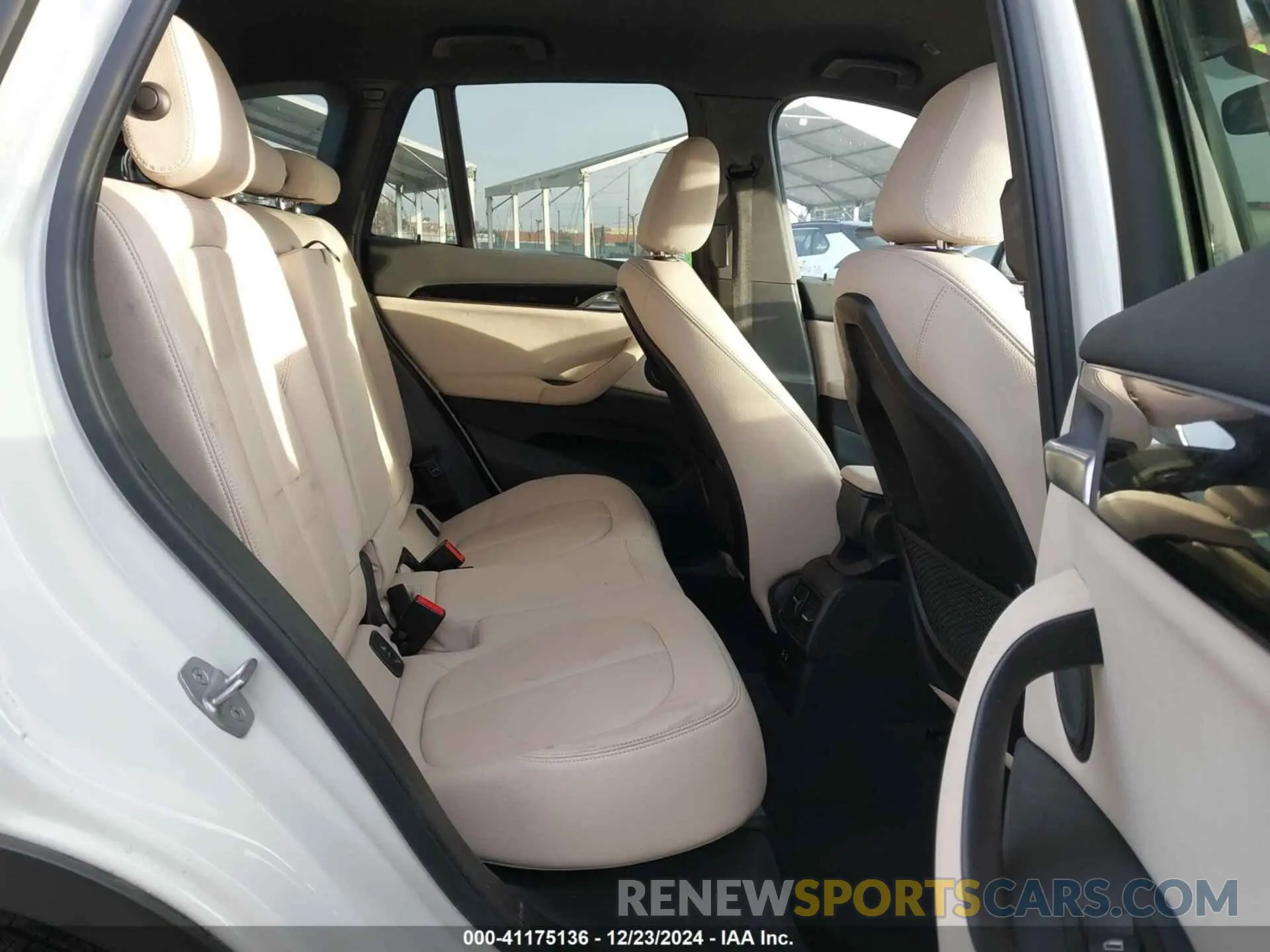 8 fotografías del automóvil dañado WBXJG7C07L5P25626 BMW X1 2020