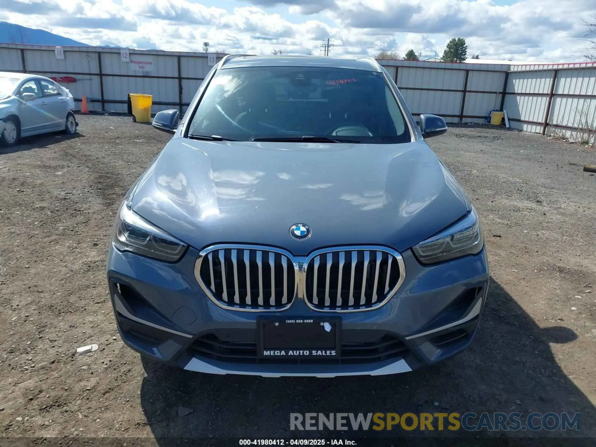 12 fotografías del automóvil dañado WBXJG7C07L5P27814 BMW X1 2020