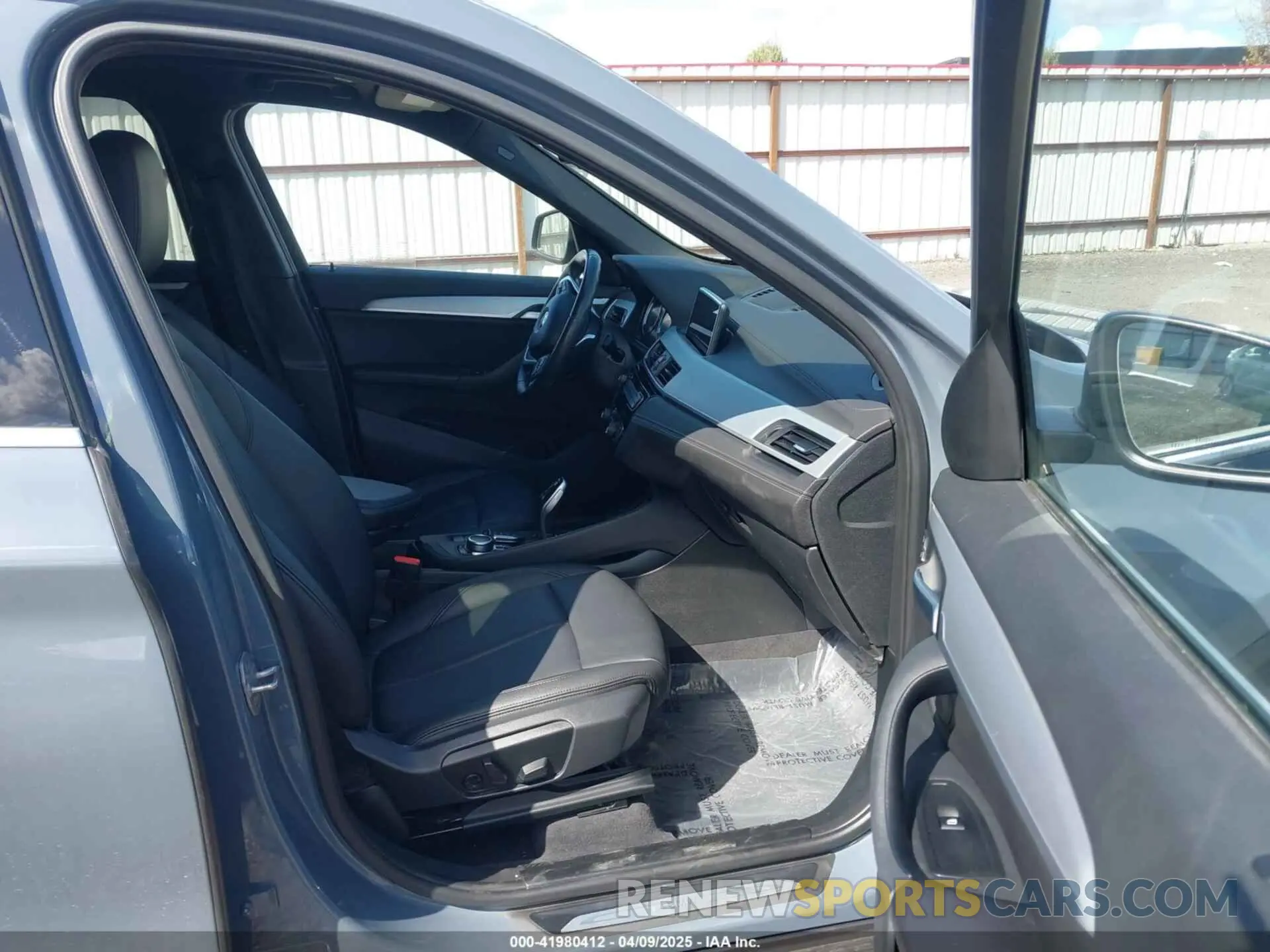 5 fotografías del automóvil dañado WBXJG7C07L5P27814 BMW X1 2020