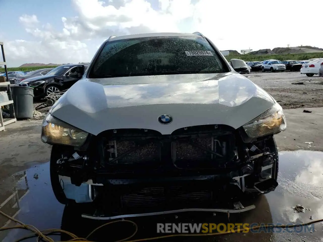 5 fotografías del automóvil dañado WBXJG7C08L5P47375 BMW X1 2020