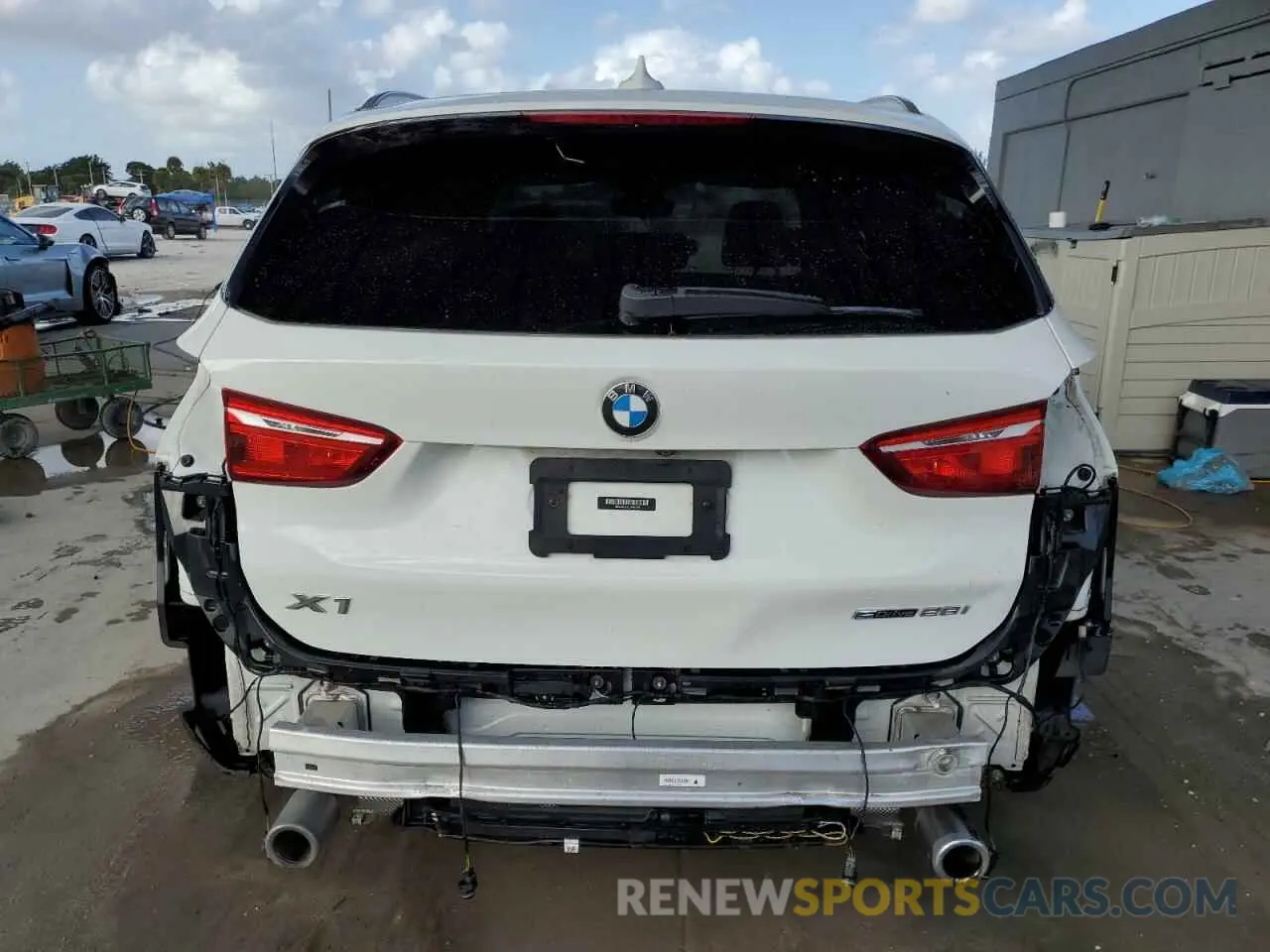 6 fotografías del automóvil dañado WBXJG7C08L5P47375 BMW X1 2020