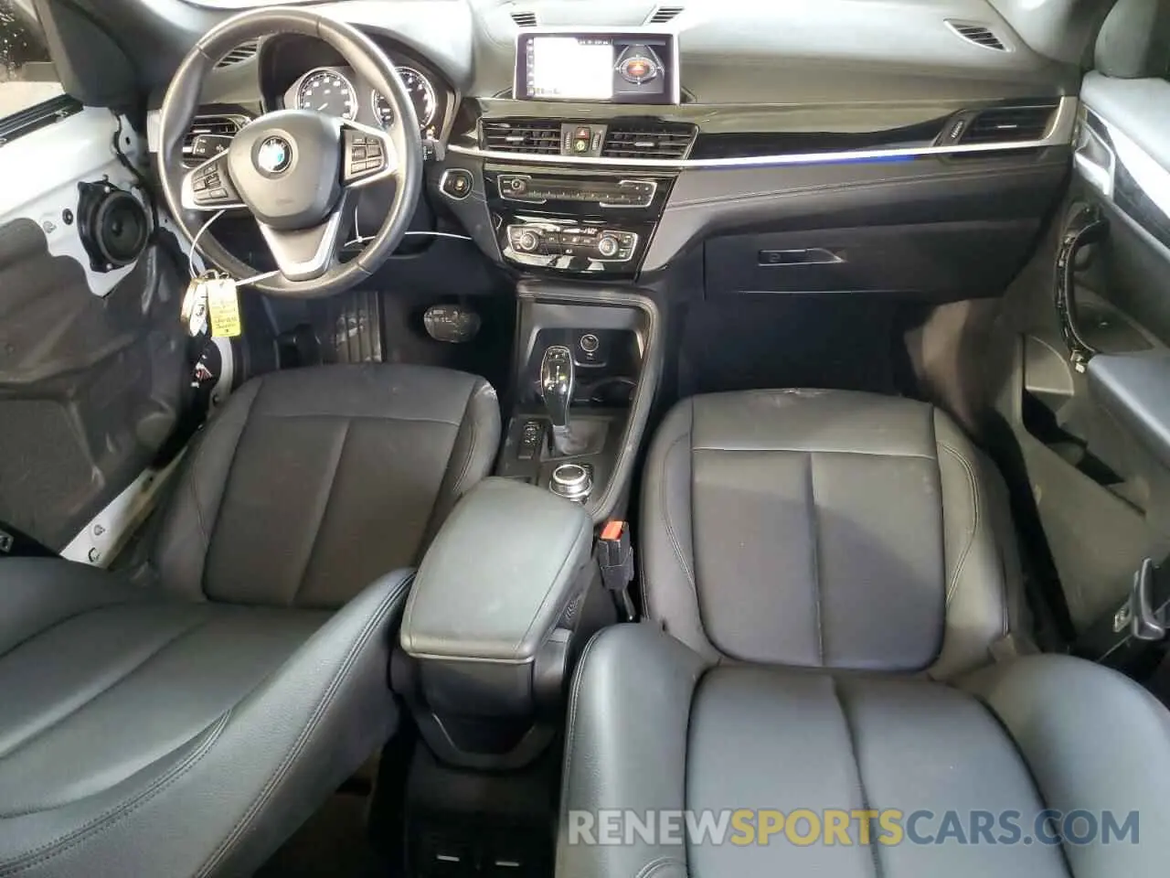 8 fotografías del automóvil dañado WBXJG7C08L5P47375 BMW X1 2020