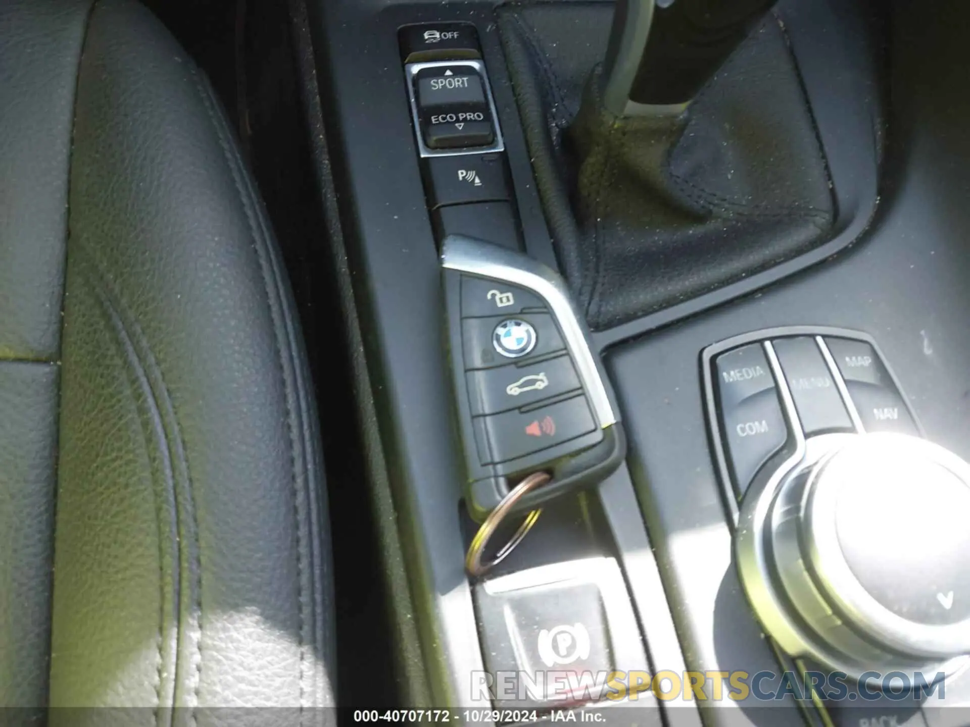 11 fotografías del automóvil dañado WBXJG7C09L5R72887 BMW X1 2020