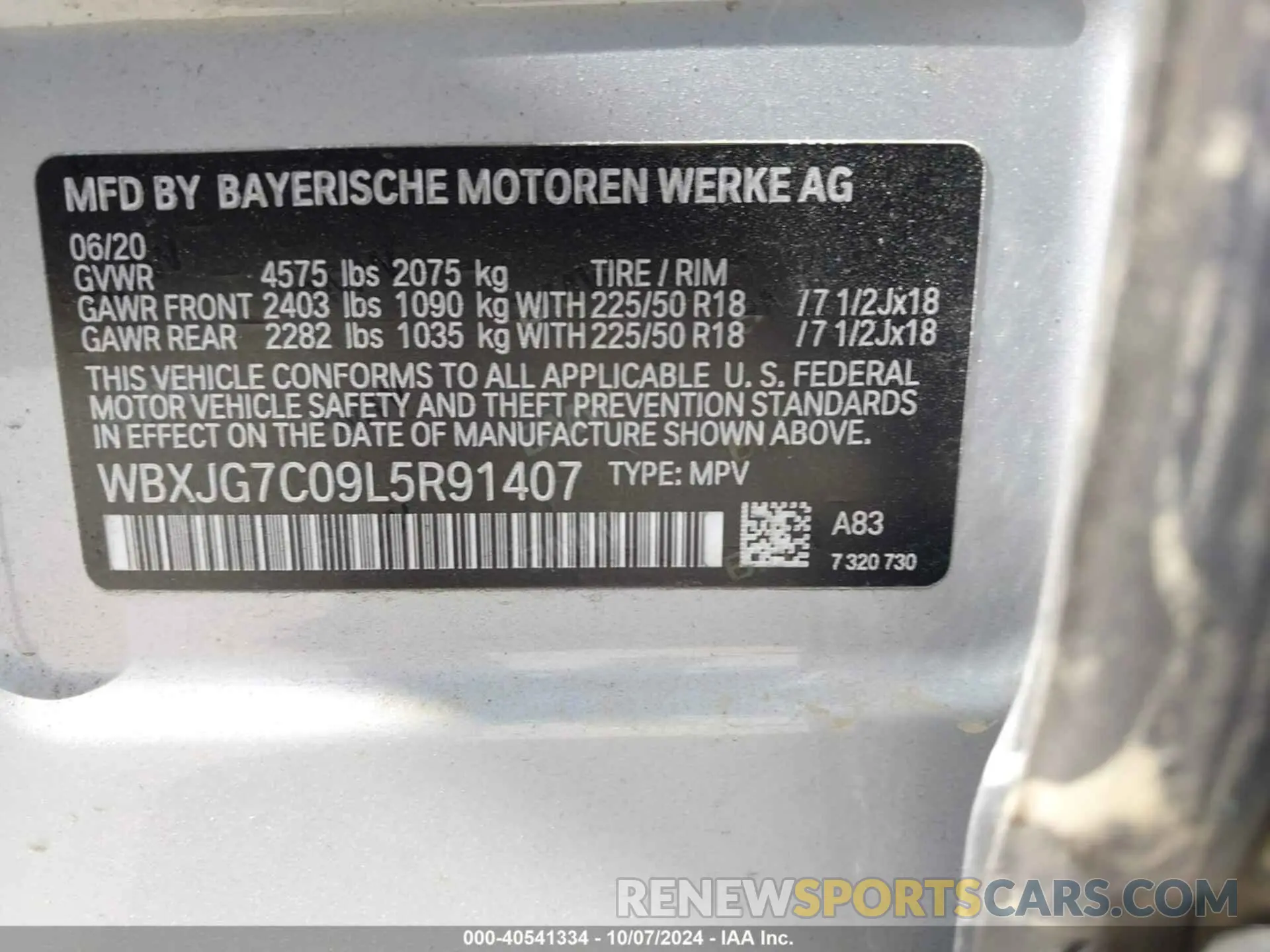9 fotografías del automóvil dañado WBXJG7C09L5R91407 BMW X1 2020