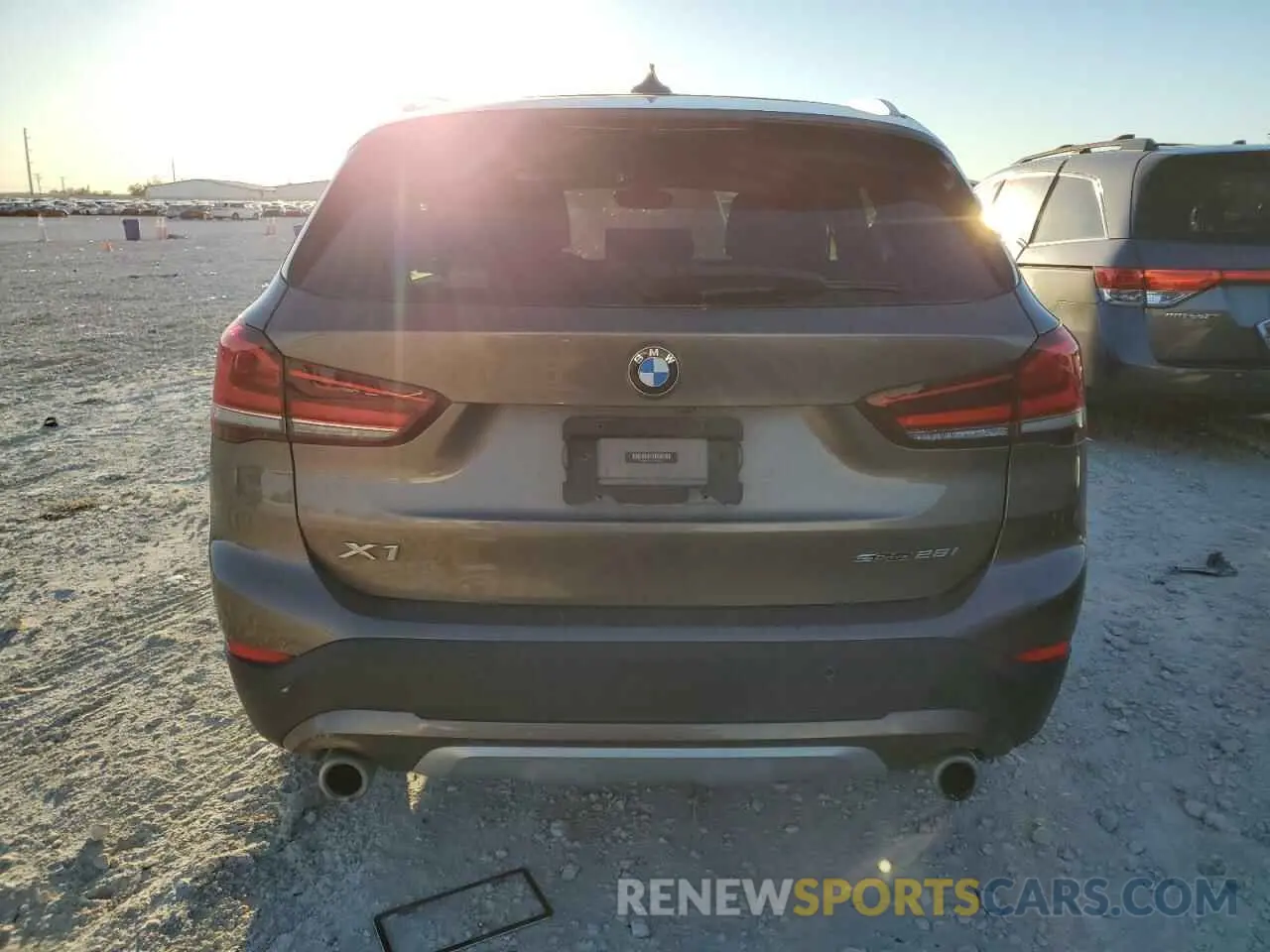 6 fotografías del automóvil dañado WBXJG7C0XL3L89336 BMW X1 2020