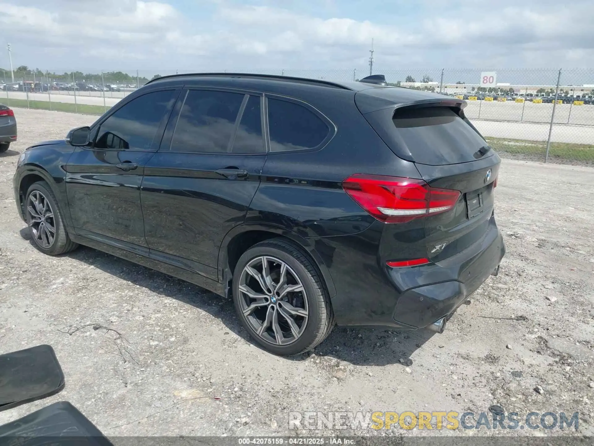 3 fotografías del automóvil dañado WBXJG7C0XL5P74237 BMW X1 2020