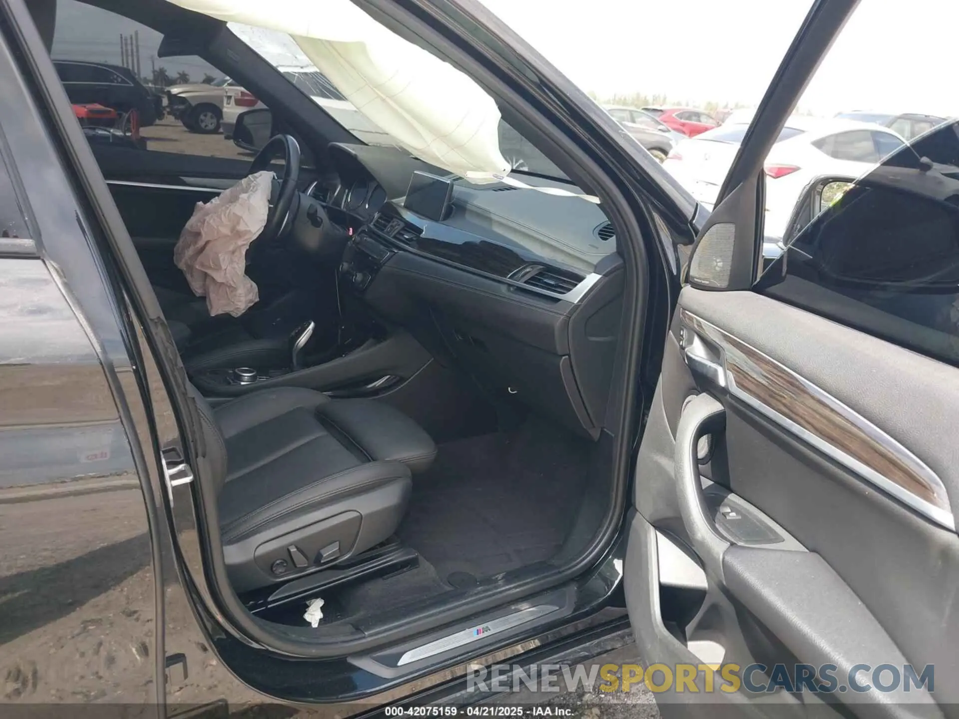 5 fotografías del automóvil dañado WBXJG7C0XL5P74237 BMW X1 2020