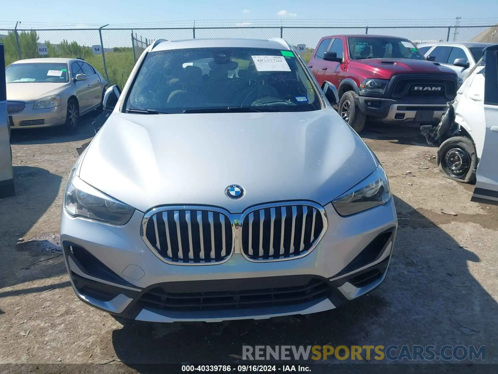 12 fotografías del automóvil dañado WBXJG7C0XL5R61316 BMW X1 2020