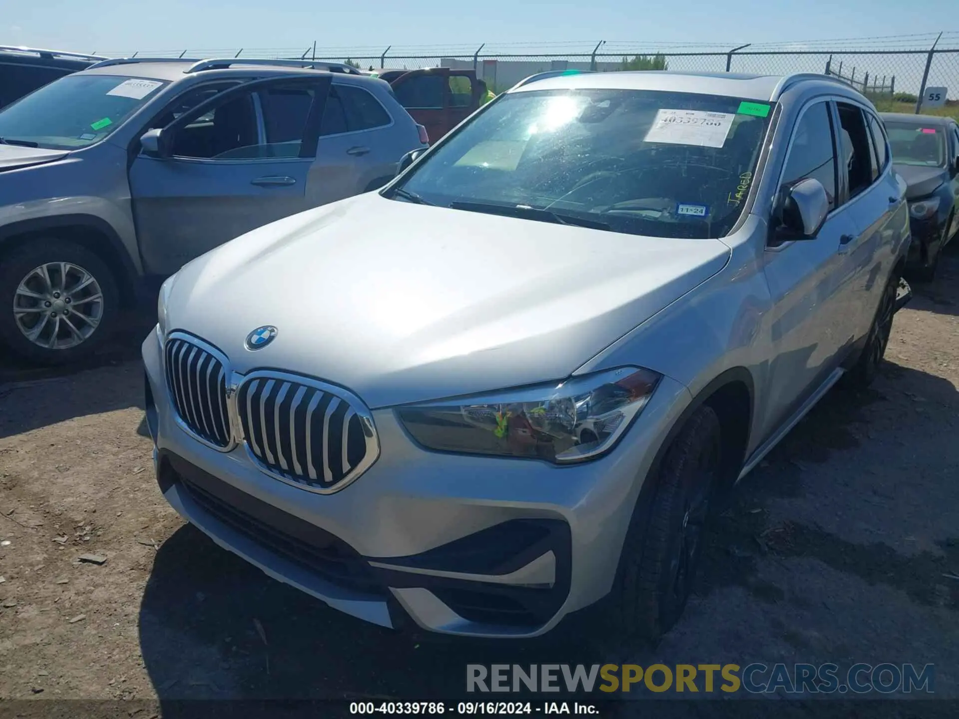 2 fotografías del automóvil dañado WBXJG7C0XL5R61316 BMW X1 2020