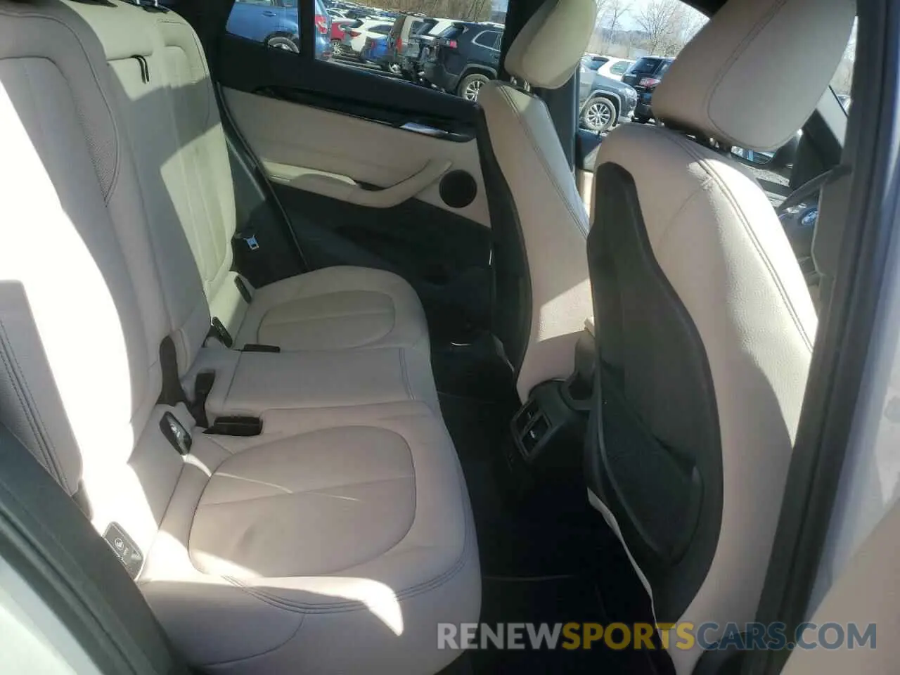 11 fotografías del automóvil dañado WBXJG9C00L5P60455 BMW X1 2020