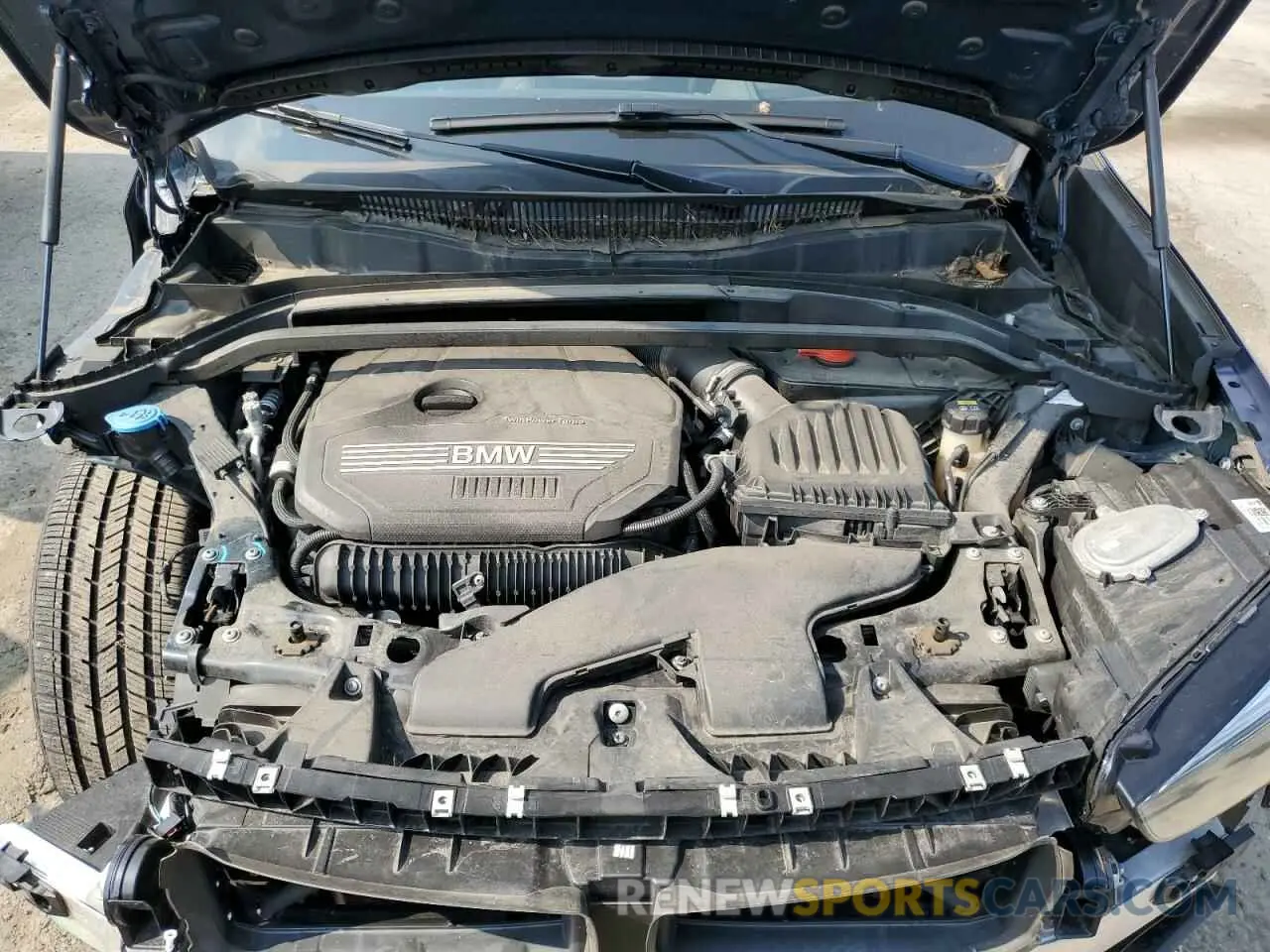 12 fotografías del automóvil dañado WBXJG9C01L5P38237 BMW X1 2020
