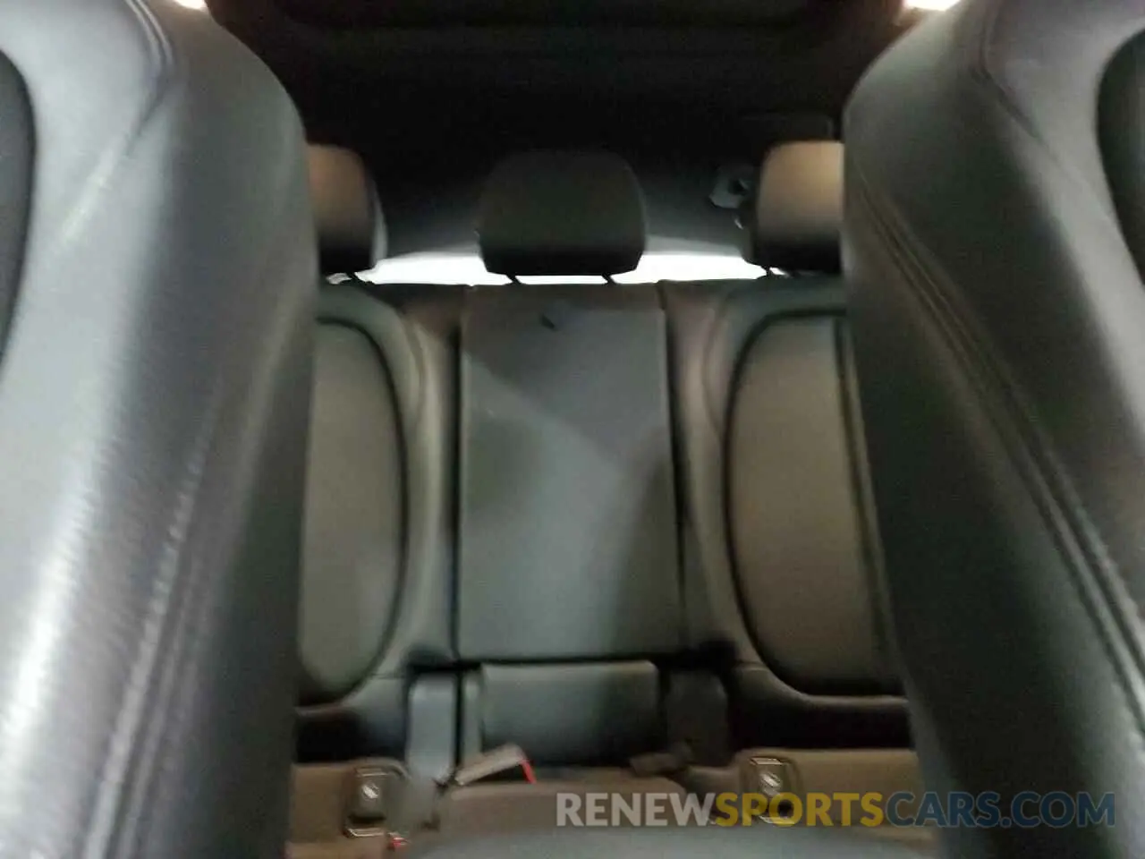 10 fotografías del automóvil dañado WBXJG9C01L5P75983 BMW X1 2020