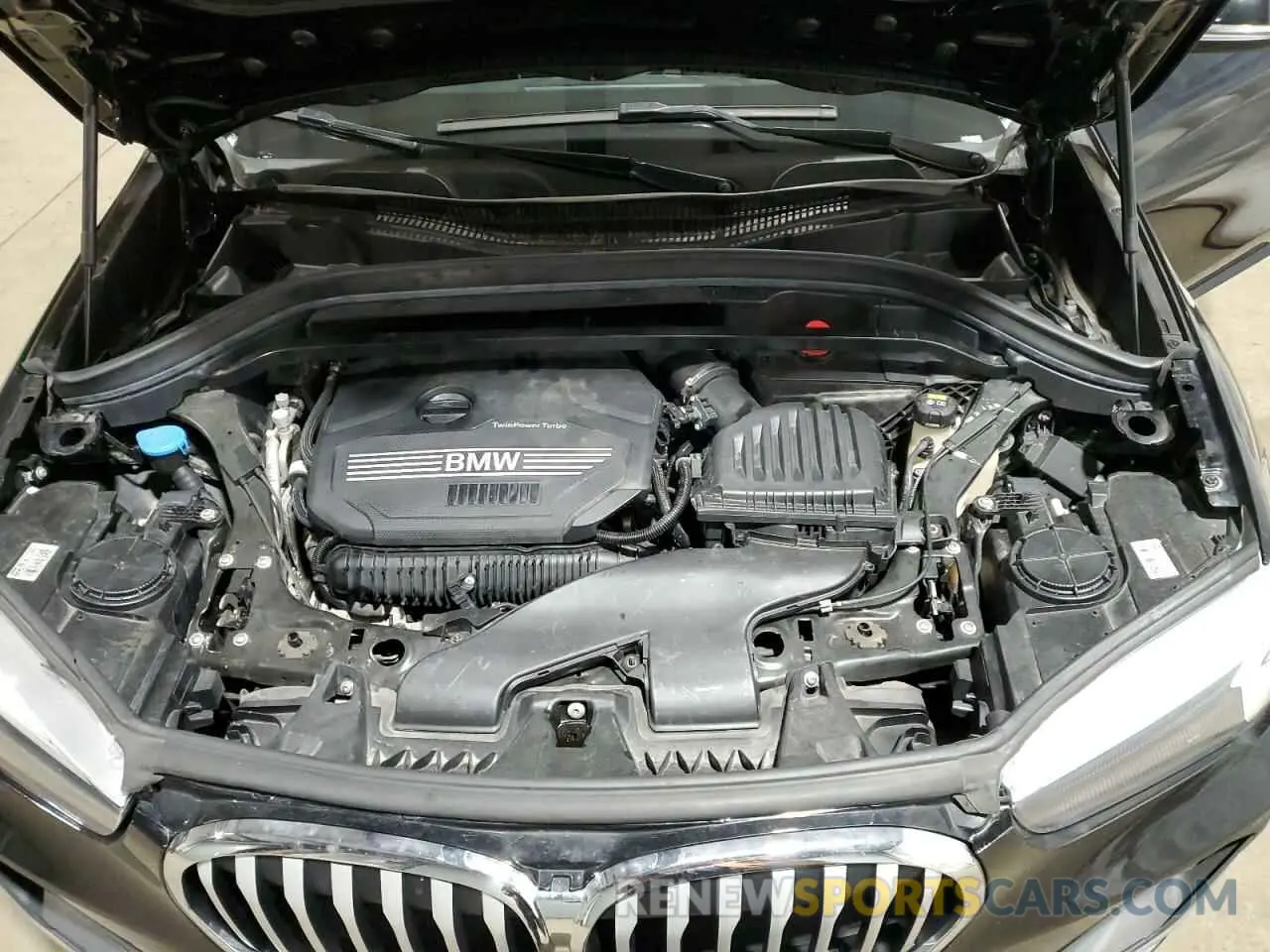 12 fotografías del automóvil dañado WBXJG9C01L5P75983 BMW X1 2020