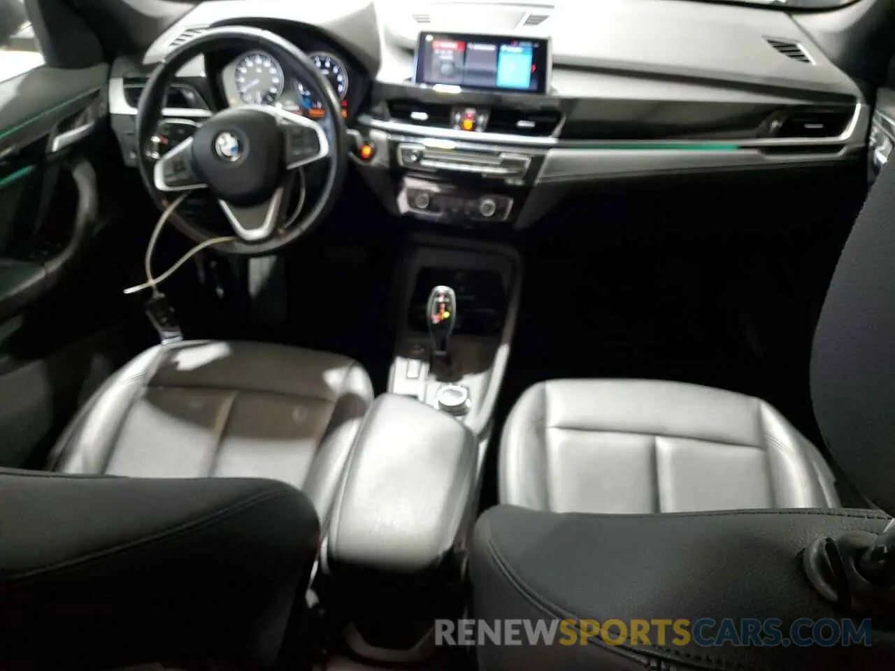 8 fotografías del automóvil dañado WBXJG9C01L5P75983 BMW X1 2020