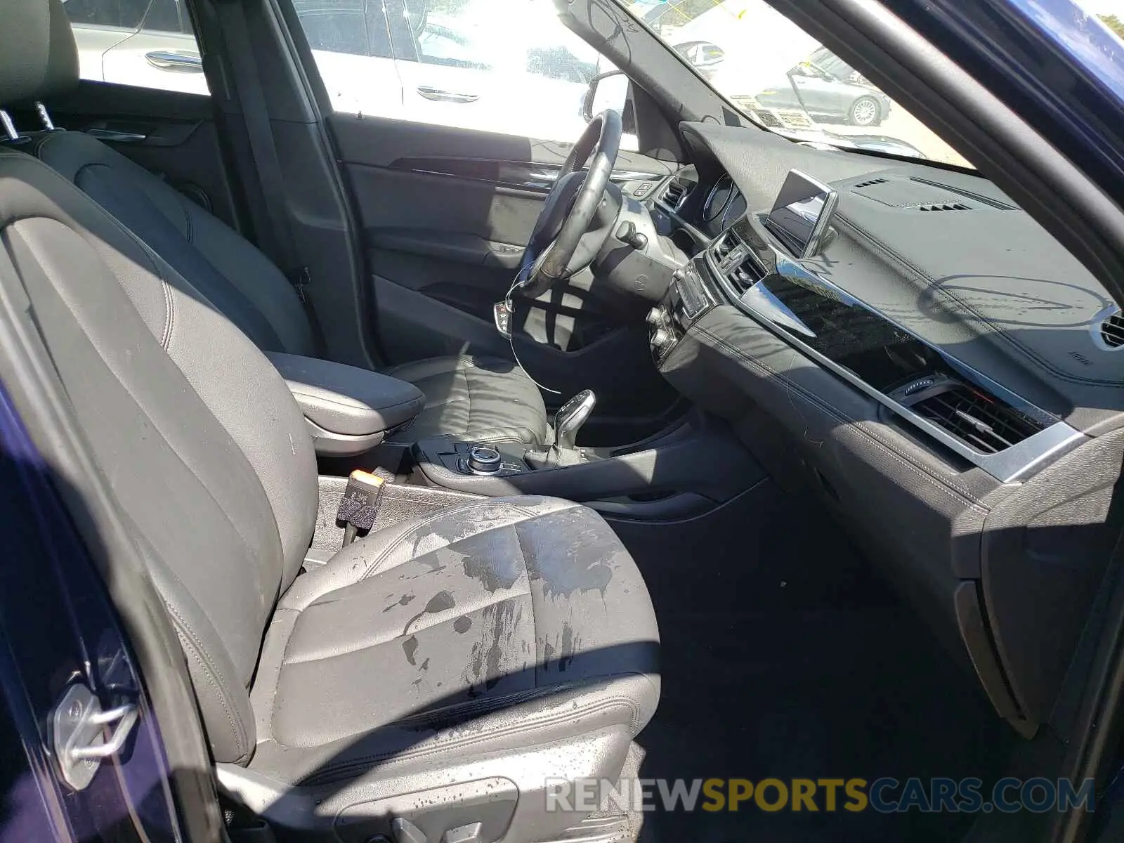 5 fotografías del automóvil dañado WBXJG9C01L5P79287 BMW X1 2020