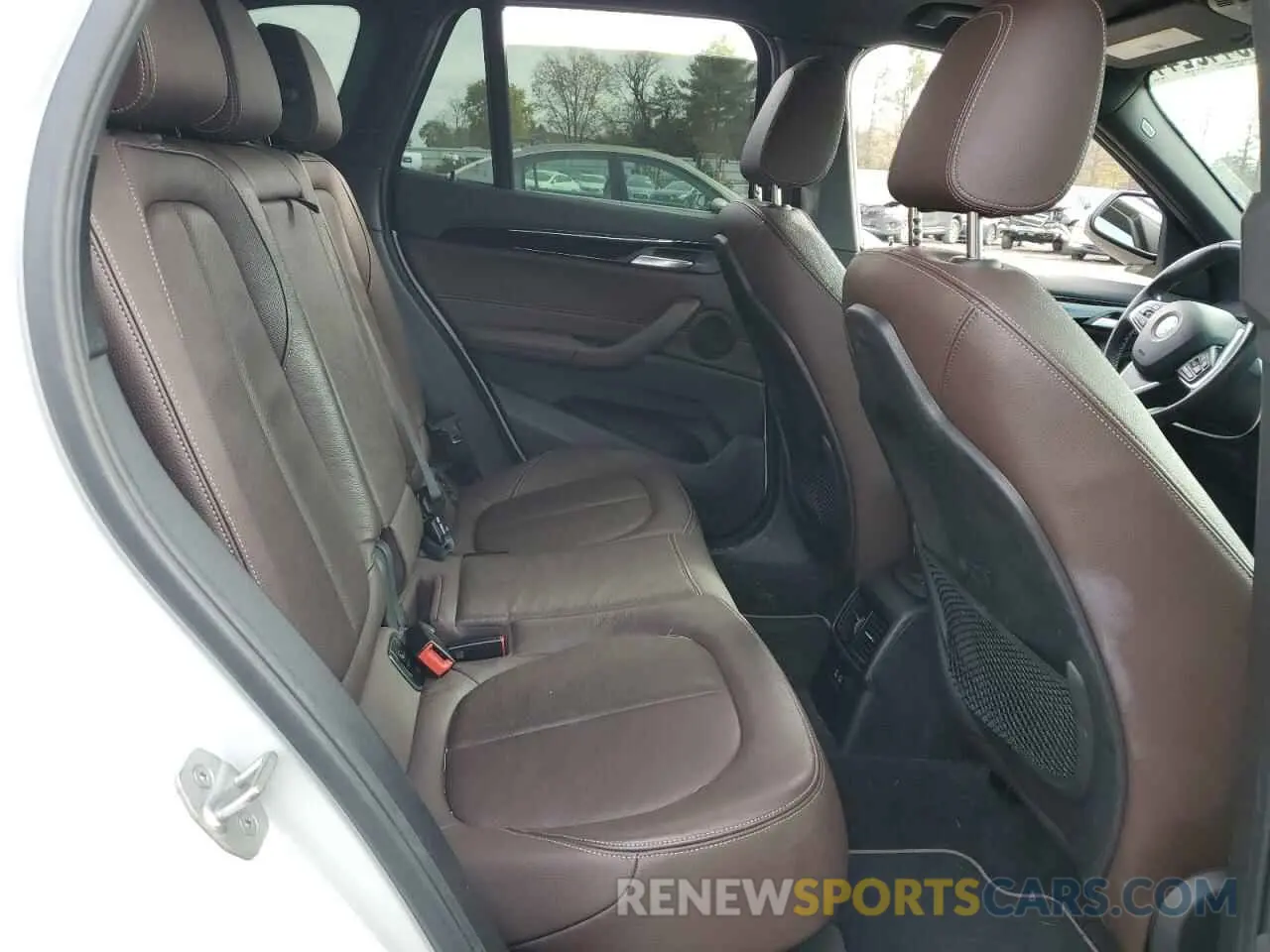11 fotografías del automóvil dañado WBXJG9C01L5P96364 BMW X1 2020