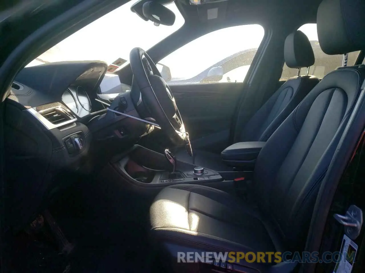 7 fotografías del automóvil dañado WBXJG9C01L5R68795 BMW X1 2020