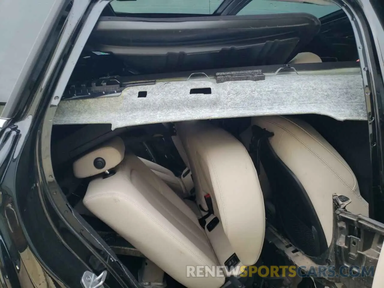 10 fotografías del automóvil dañado WBXJG9C02L5P82408 BMW X1 2020