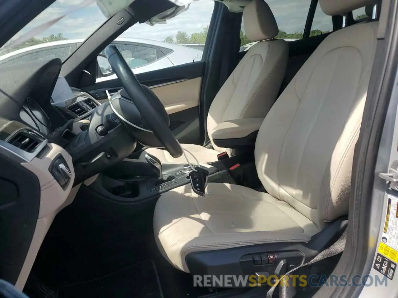 7 fotografías del automóvil dañado WBXJG9C03L5P43018 BMW X1 2020