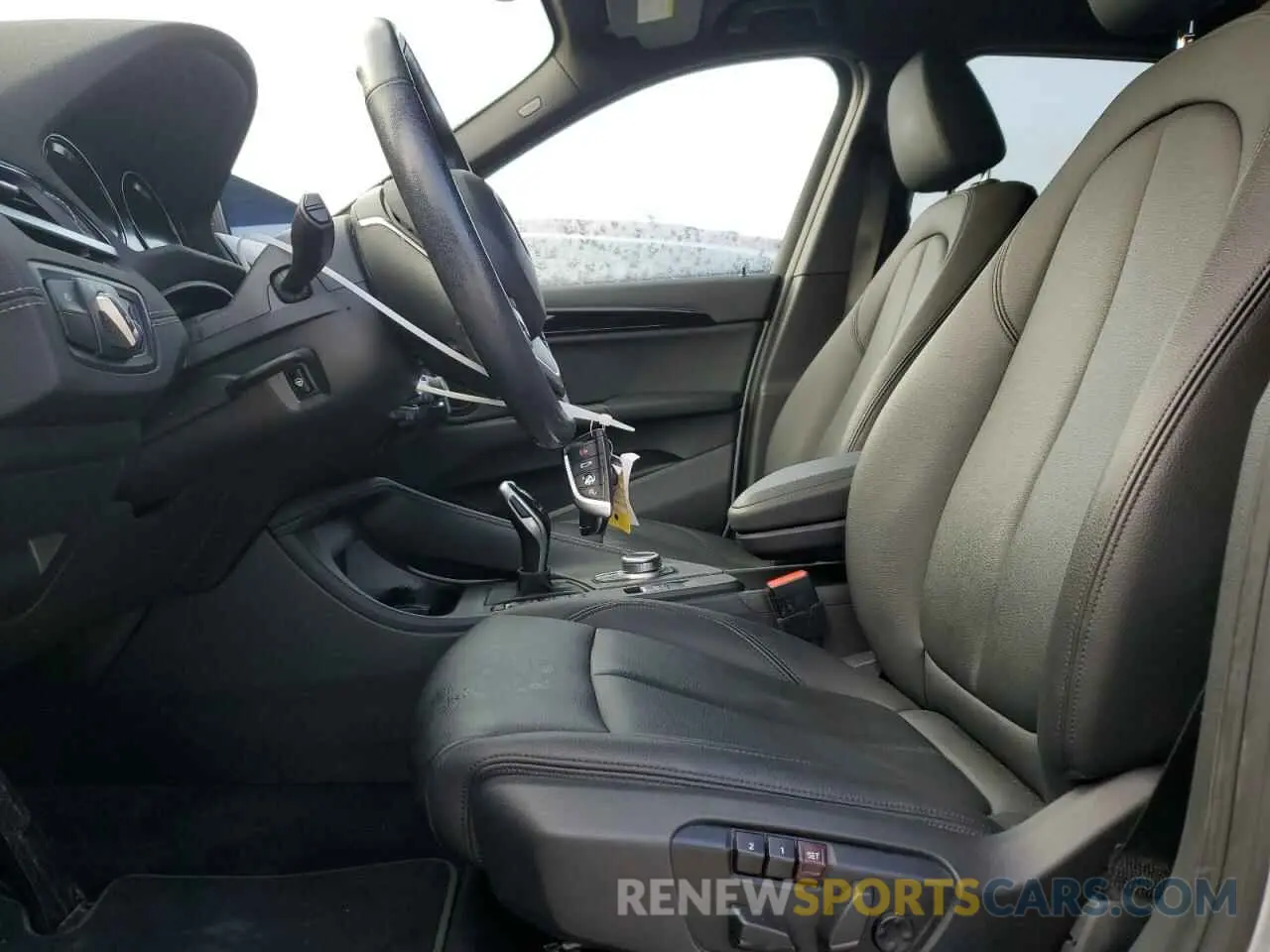 7 fotografías del automóvil dañado WBXJG9C03L5P55895 BMW X1 2020