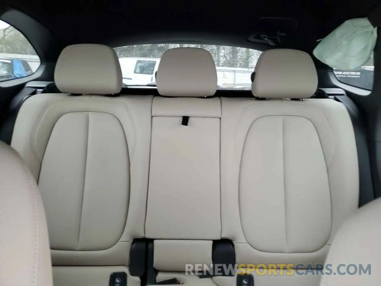 10 fotografías del automóvil dañado WBXJG9C03L5P59462 BMW X1 2020