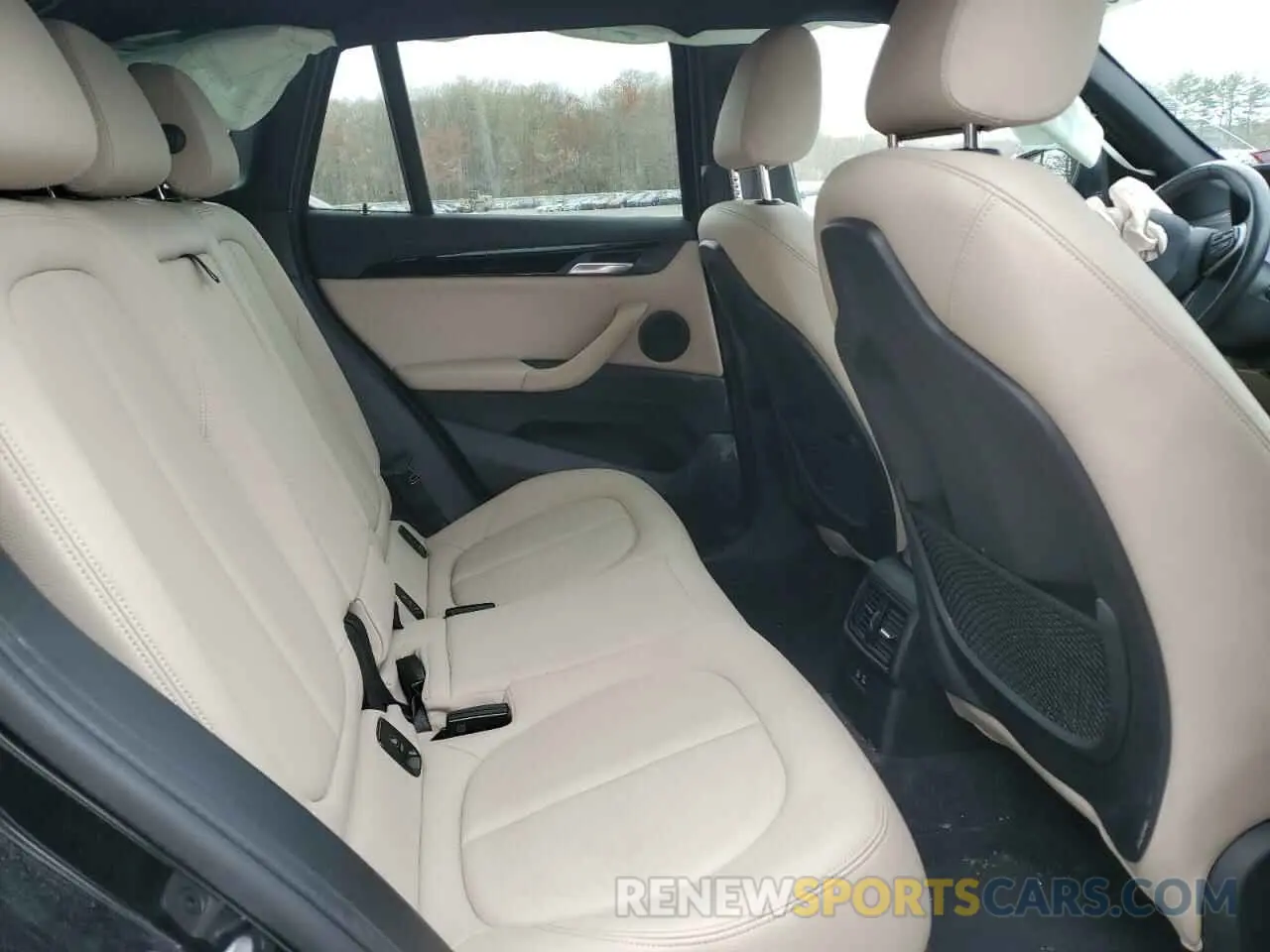 12 fotografías del automóvil dañado WBXJG9C03L5P59462 BMW X1 2020