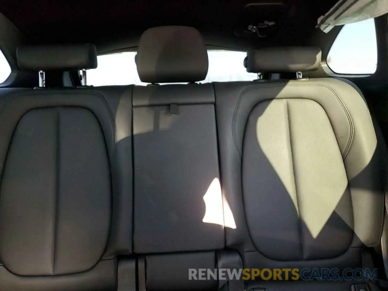 10 fotografías del automóvil dañado WBXJG9C04L5P21531 BMW X1 2020