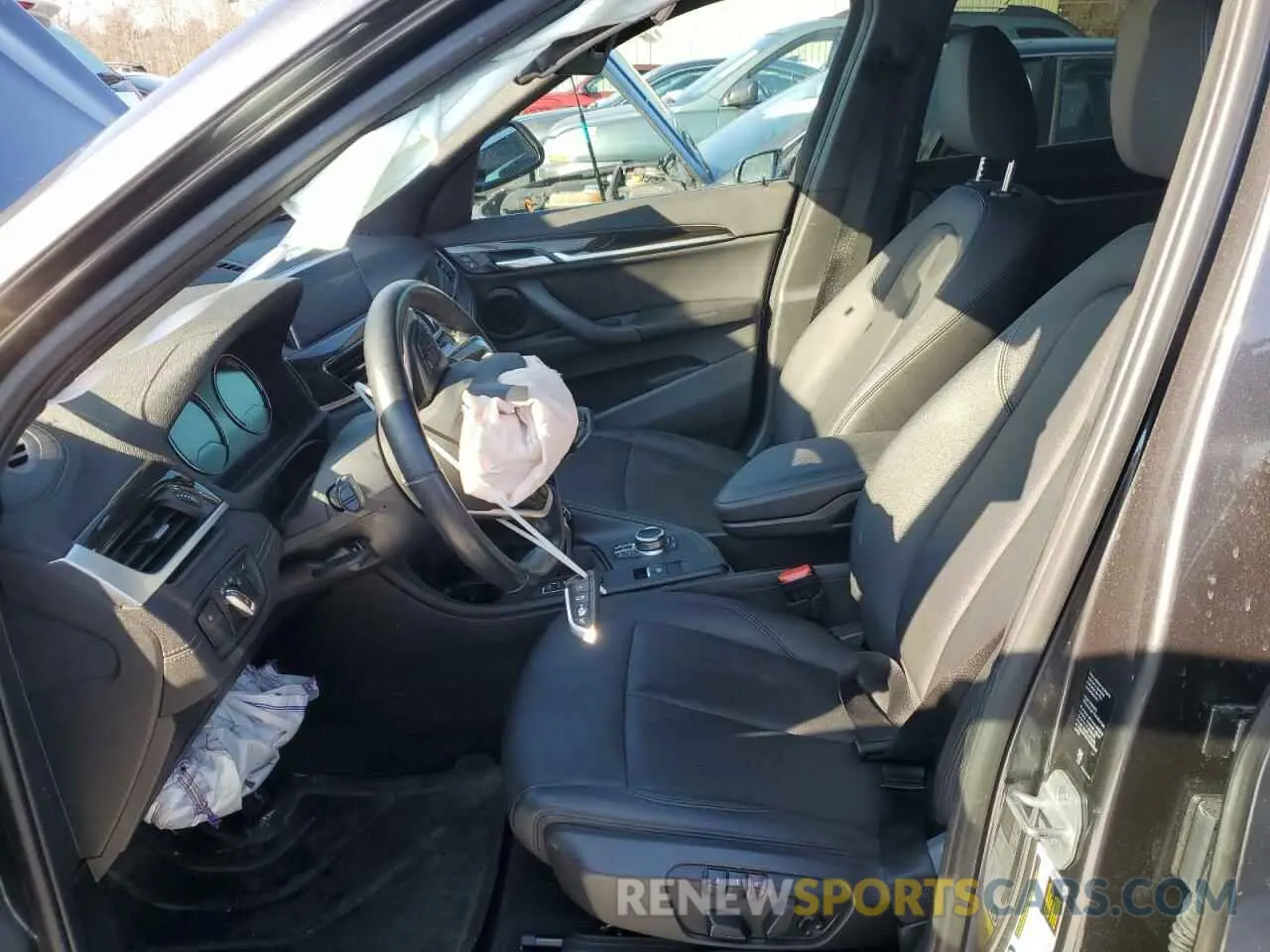 7 fotografías del automóvil dañado WBXJG9C04L5P21531 BMW X1 2020