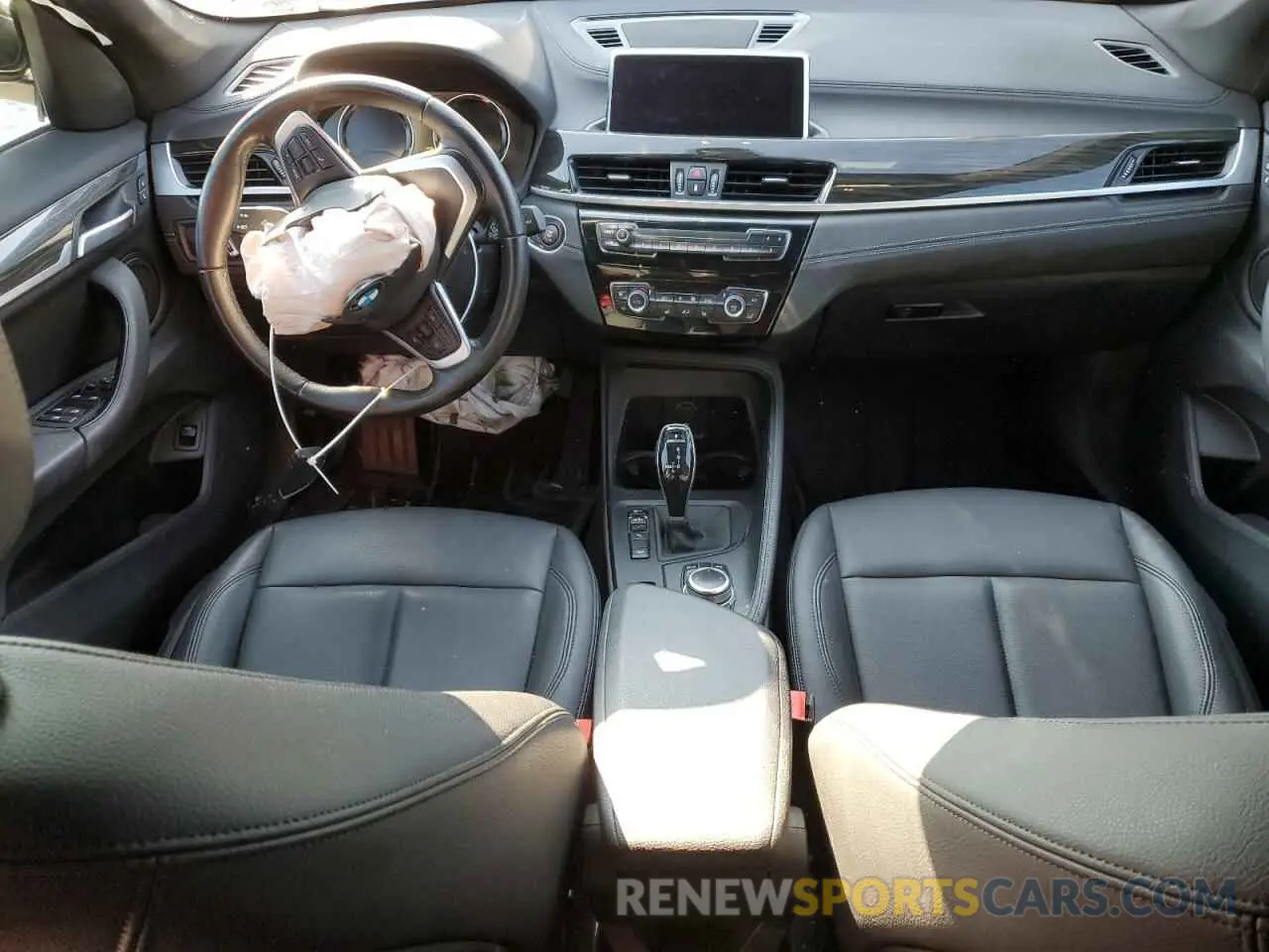 8 fotografías del automóvil dañado WBXJG9C04L5P21531 BMW X1 2020