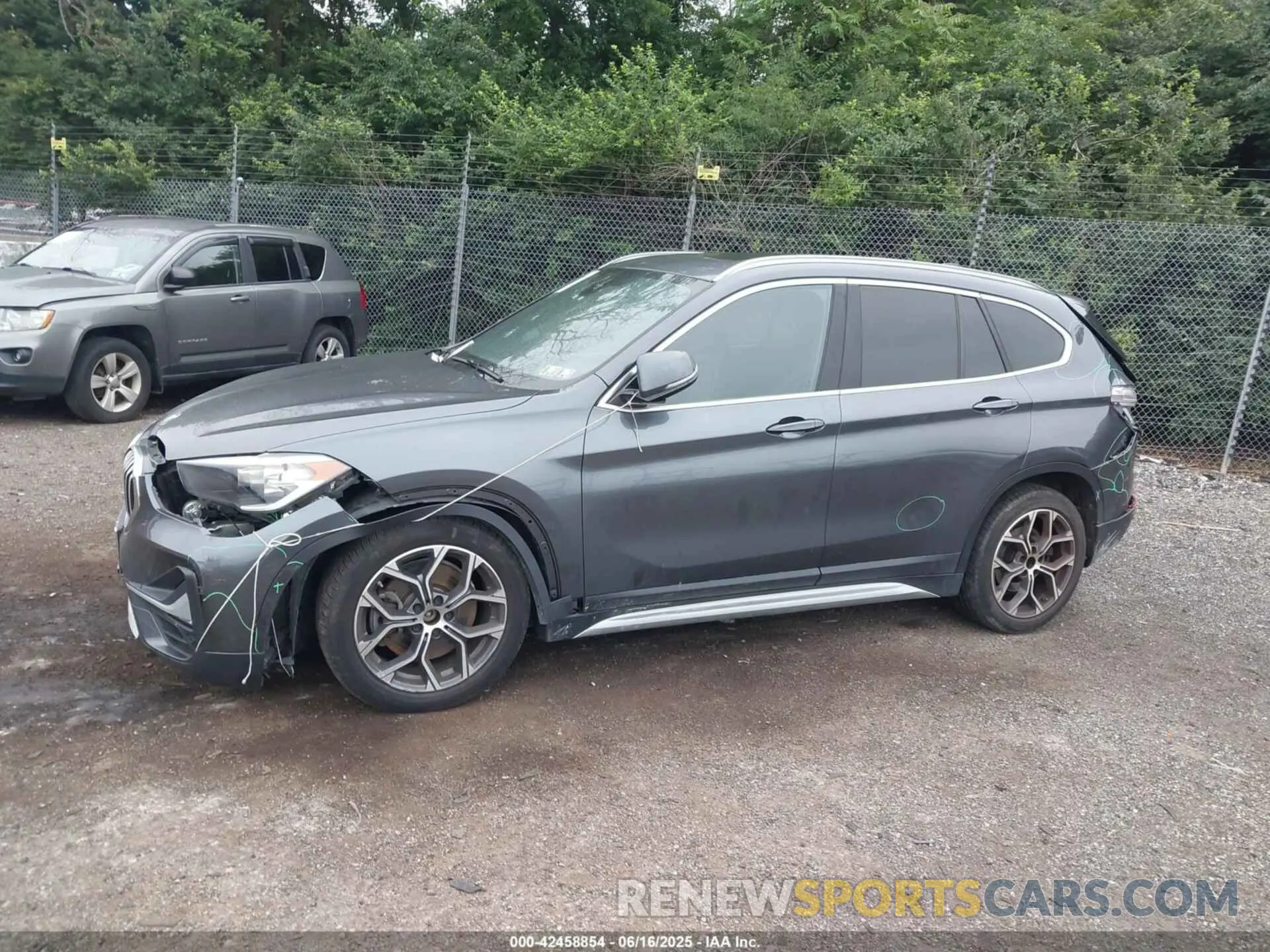 17 fotografías del automóvil dañado WBXJG9C04L5P43173 BMW X1 2020