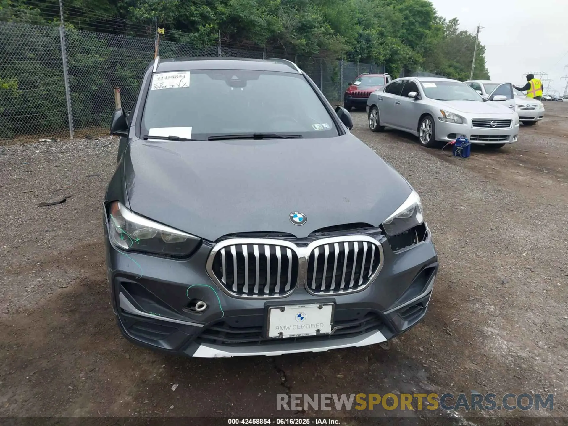 21 fotografías del automóvil dañado WBXJG9C04L5P43173 BMW X1 2020