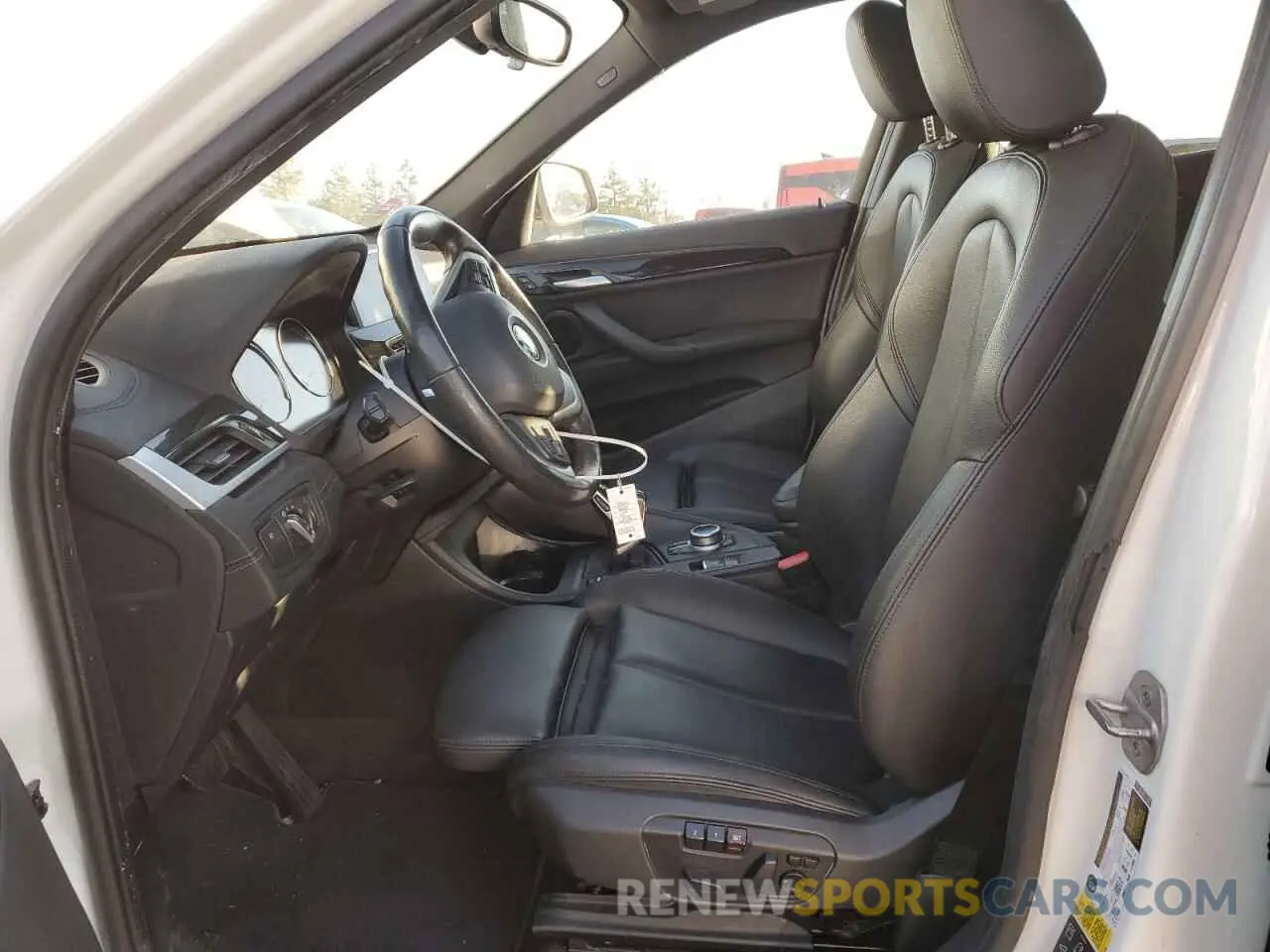 7 fotografías del automóvil dañado WBXJG9C04L5P79090 BMW X1 2020
