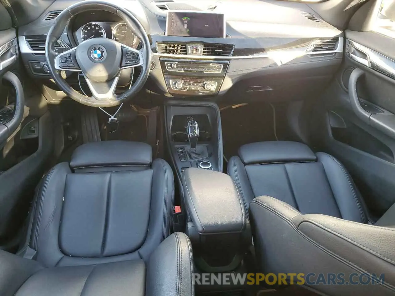 8 fotografías del automóvil dañado WBXJG9C04L5P79090 BMW X1 2020