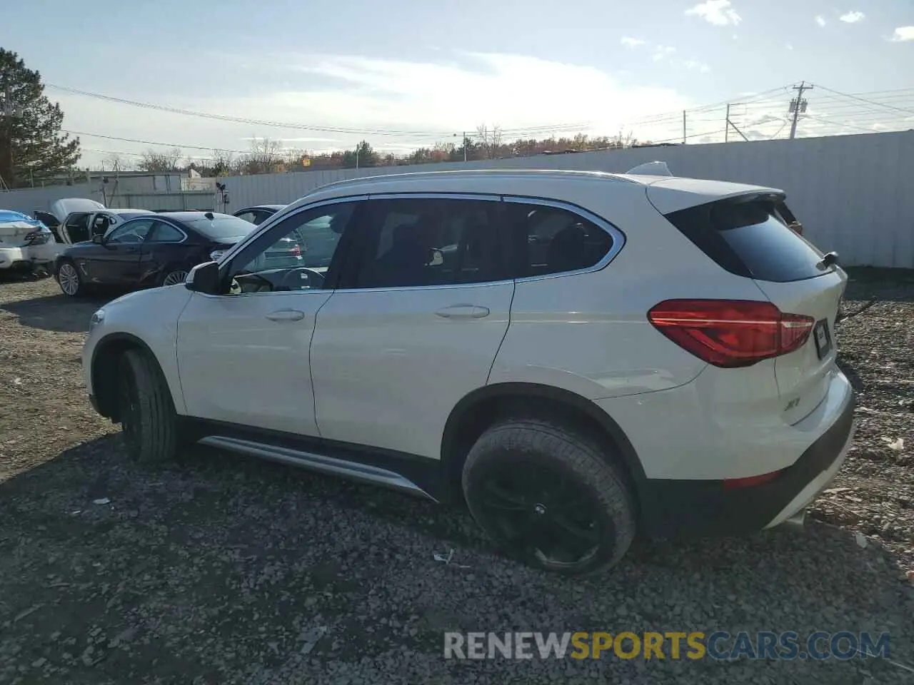 2 fotografías del automóvil dañado WBXJG9C04L5R64823 BMW X1 2020