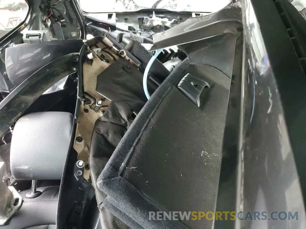 10 fotografías del automóvil dañado WBXJG9C06L5R70557 BMW X1 2020