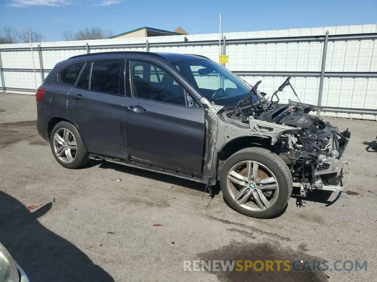 4 fotografías del automóvil dañado WBXJG9C07L5P40266 BMW X1 2020