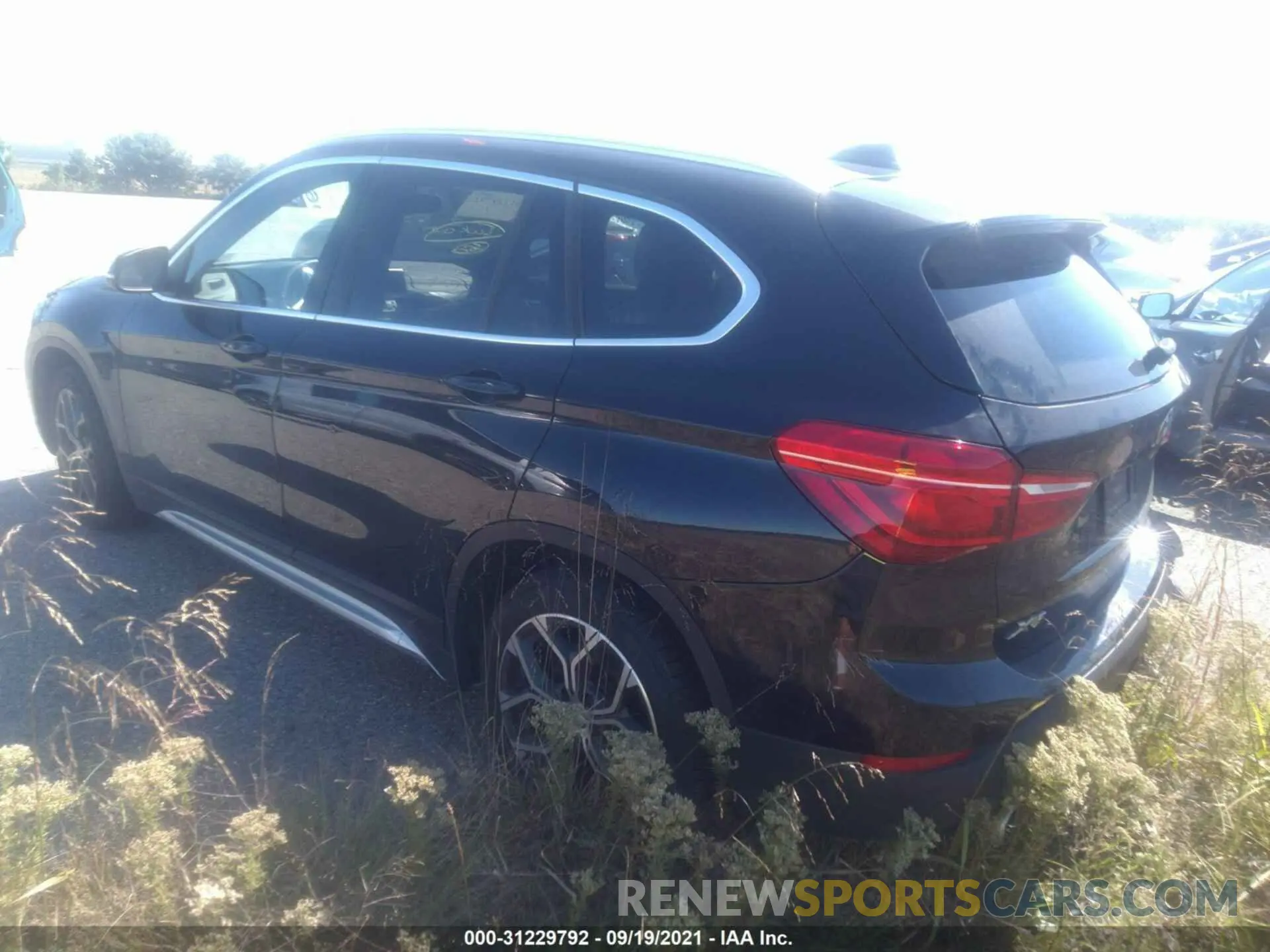 3 fotografías del automóvil dañado WBXJG9C07L5P50103 BMW X1 2020