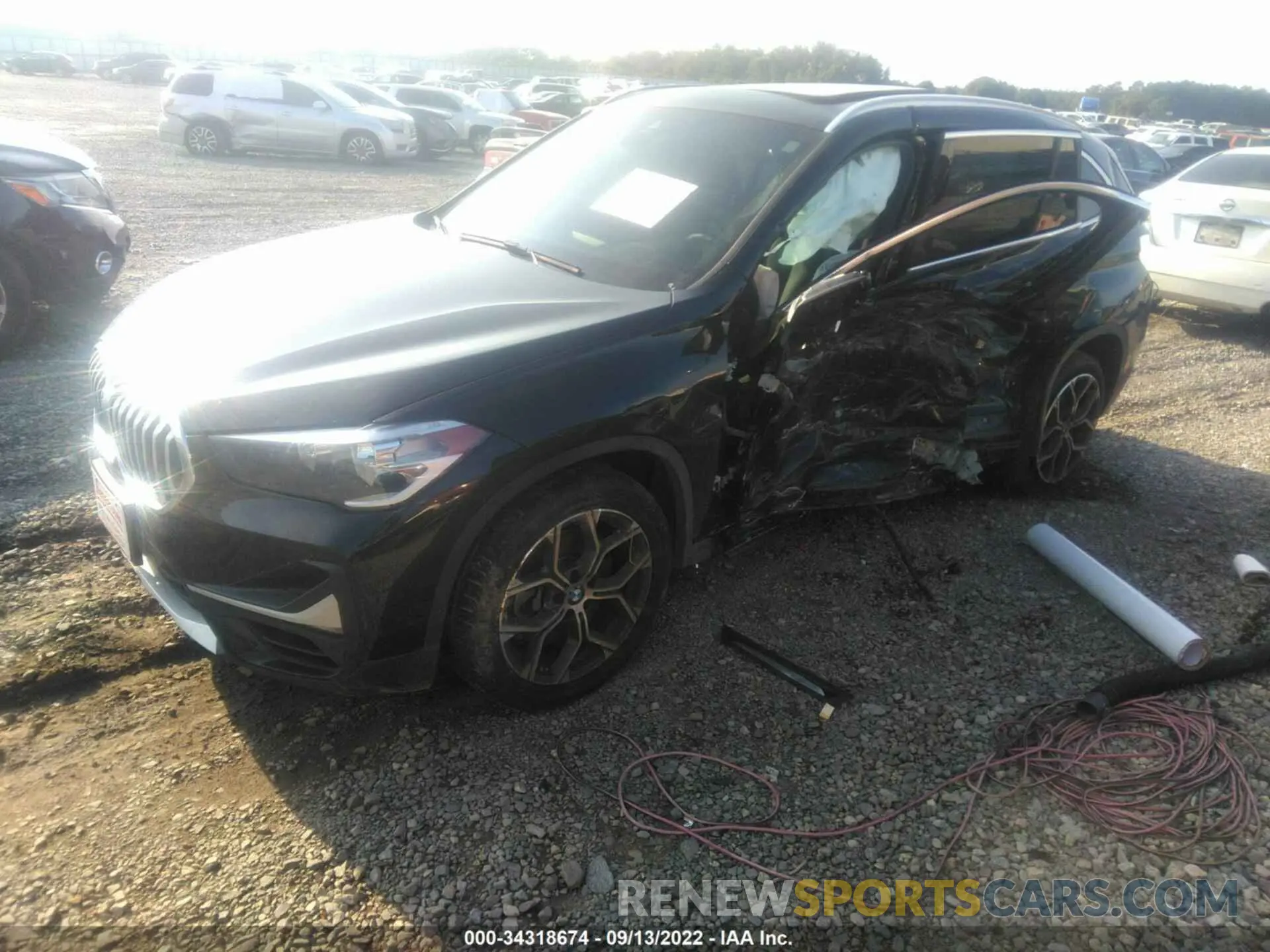 2 fotografías del automóvil dañado WBXJG9C09L3L81711 BMW X1 2020