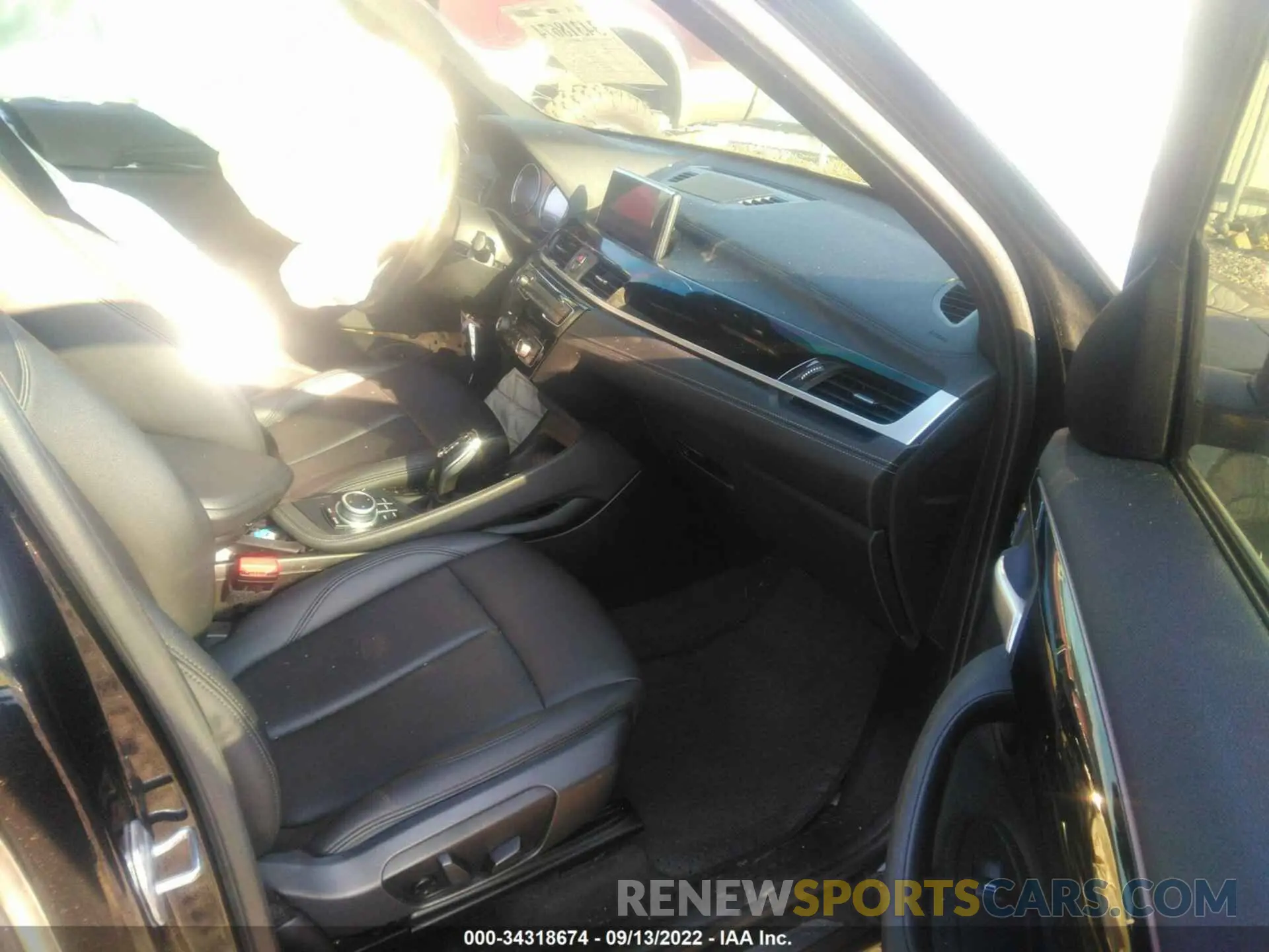 5 fotografías del automóvil dañado WBXJG9C09L3L81711 BMW X1 2020