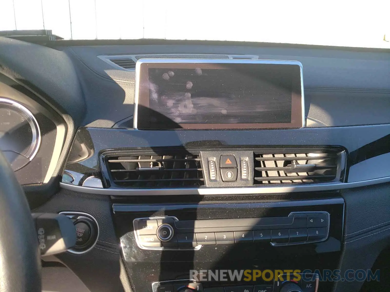 9 fotografías del automóvil dañado WBXJG9C09L5P84981 BMW X1 2020