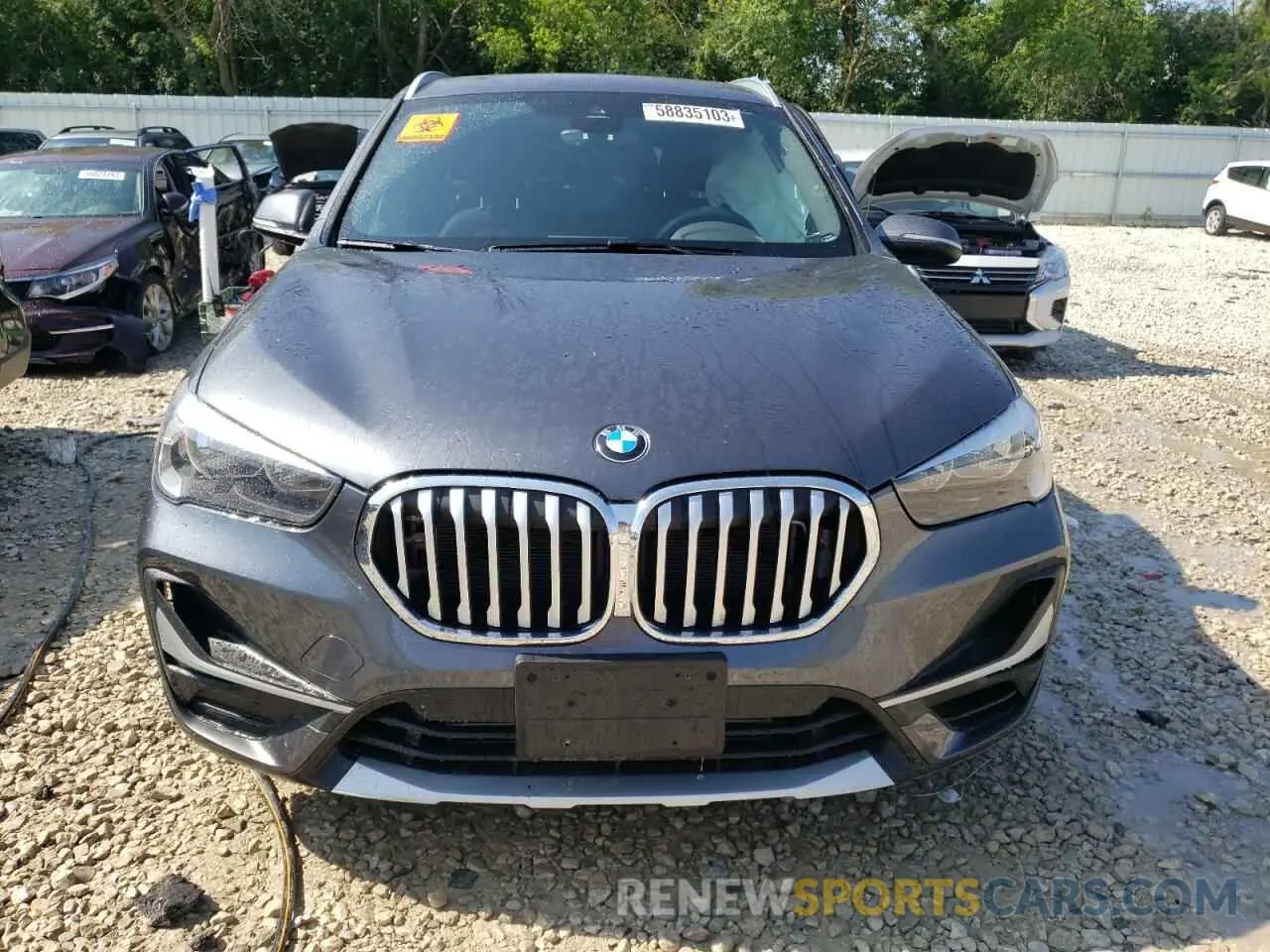 5 fotografías del automóvil dañado WBXJG9C0XL5P57546 BMW X1 2020