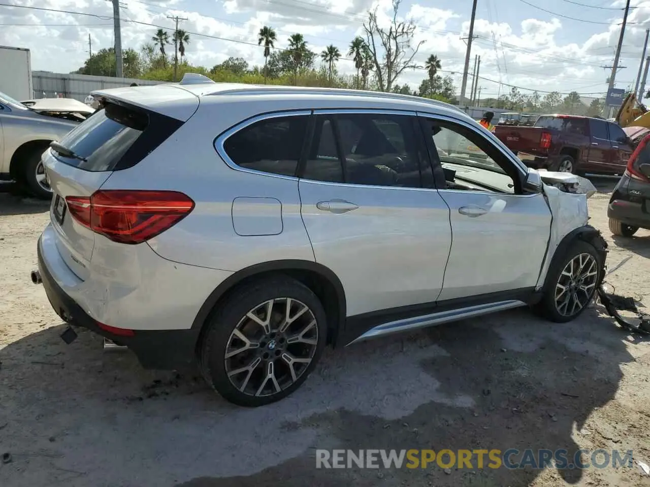 3 fotografías del automóvil dañado WBXJG7C00M5T23271 BMW X1 2021