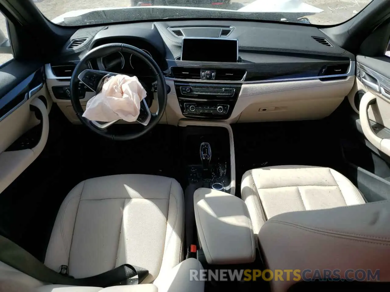 8 fotografías del automóvil dañado WBXJG7C00M5T23271 BMW X1 2021