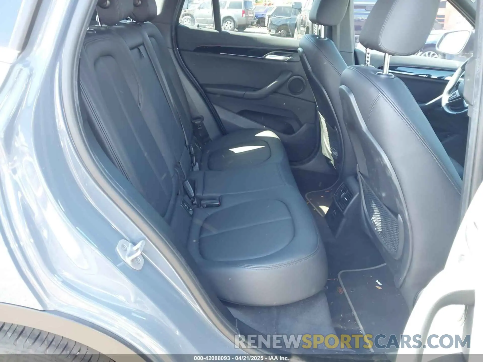 8 fotografías del automóvil dañado WBXJG7C01M5S66837 BMW X1 2021