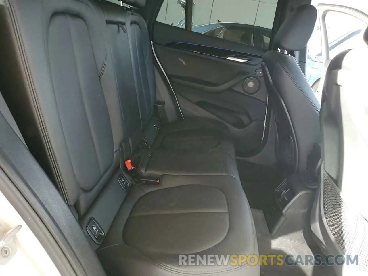 11 fotografías del automóvil dañado WBXJG7C01M5T08696 BMW X1 2021