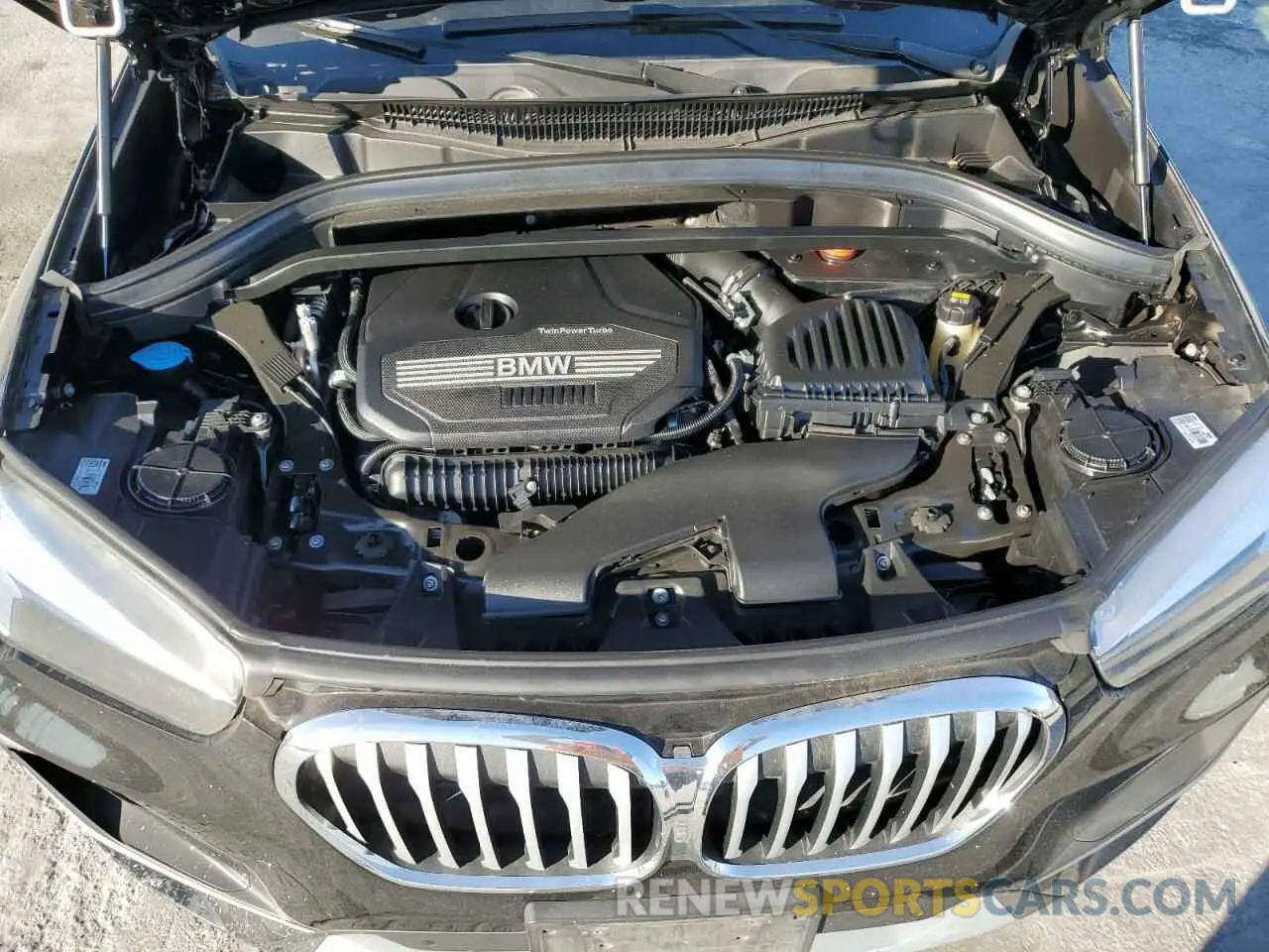 14 fotografías del automóvil dañado WBXJG7C03M5T10112 BMW X1 2021