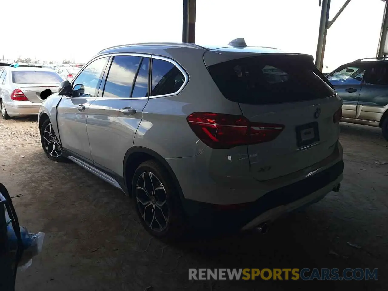 3 fotografías del automóvil dañado WBXJG7C05M3M71170 BMW X1 2021