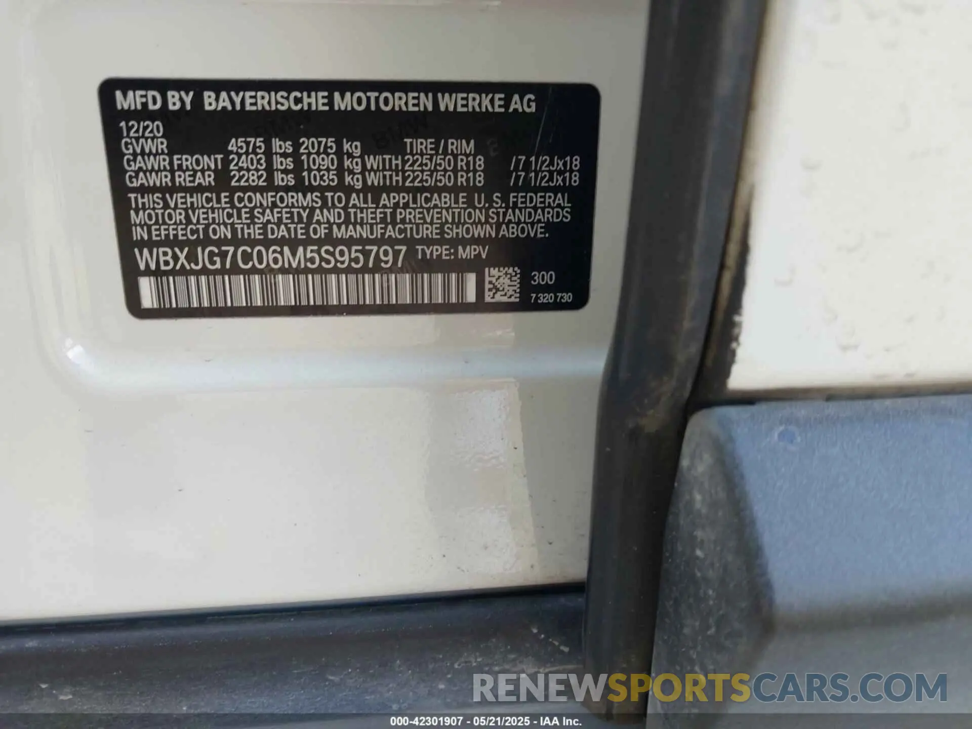 9 fotografías del automóvil dañado WBXJG7C06M5S95797 BMW X1 2021