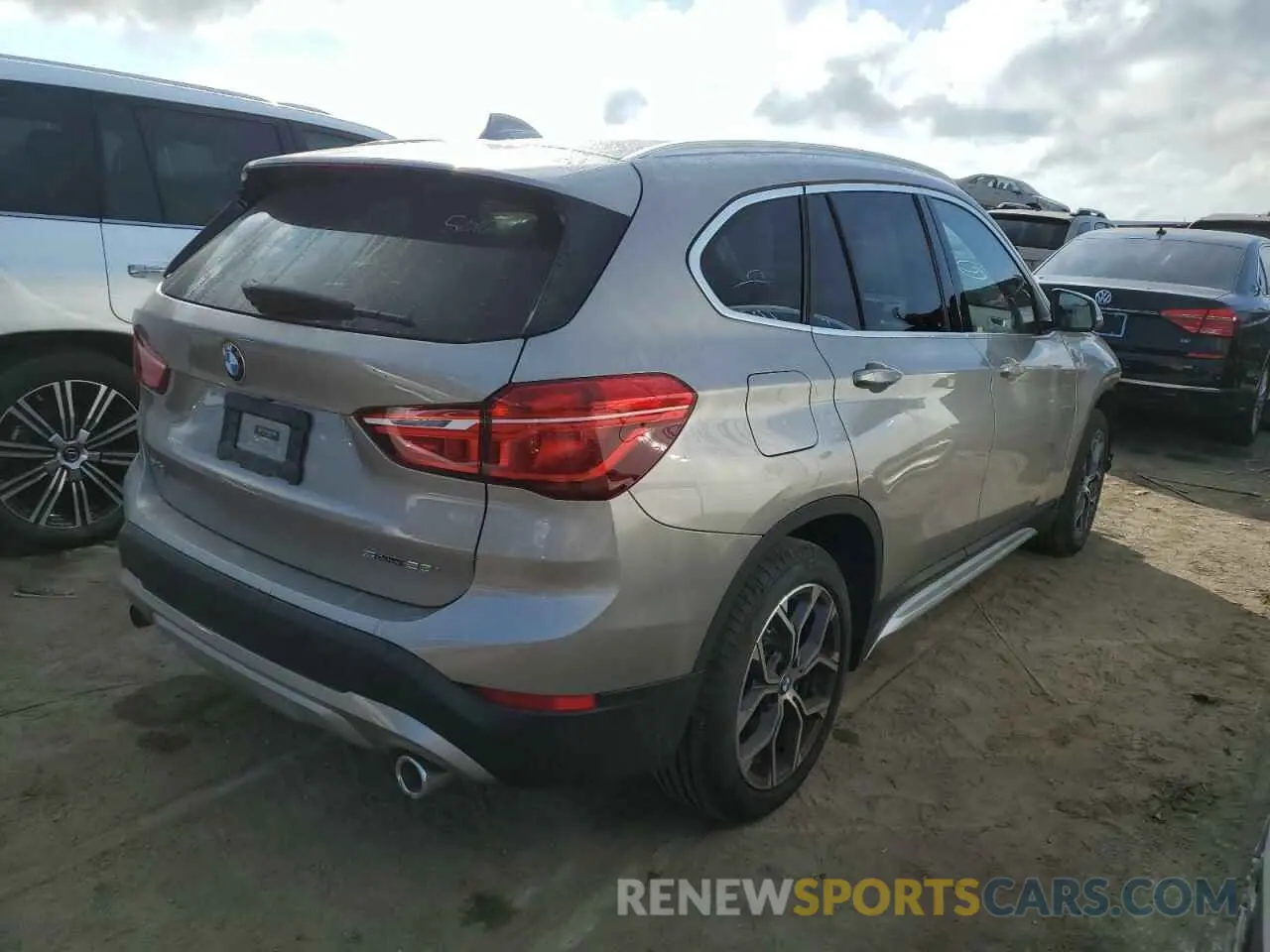4 fotografías del automóvil dañado WBXJG7C06M5T46652 BMW X1 2021