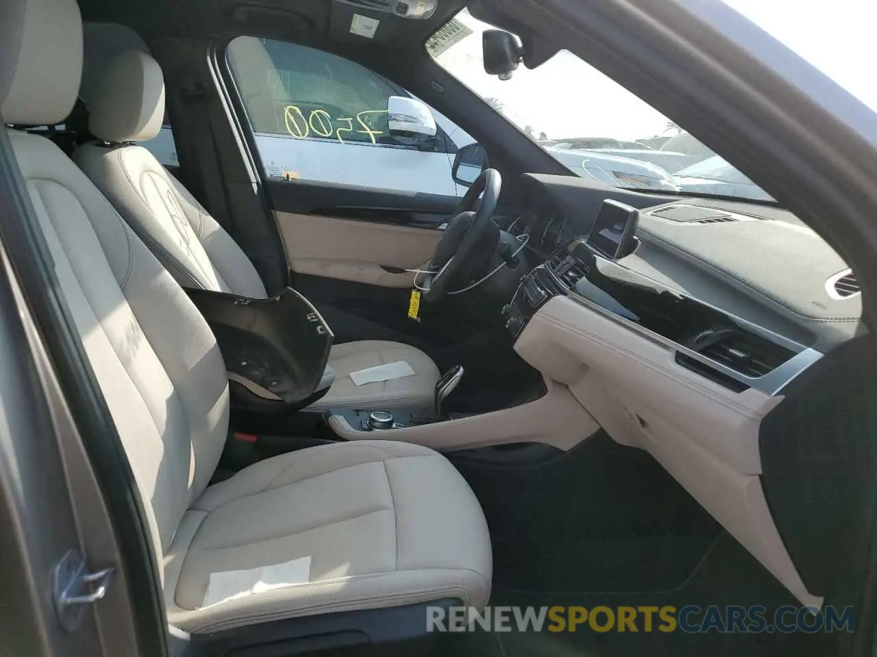 5 fotografías del automóvil dañado WBXJG7C06M5T46652 BMW X1 2021